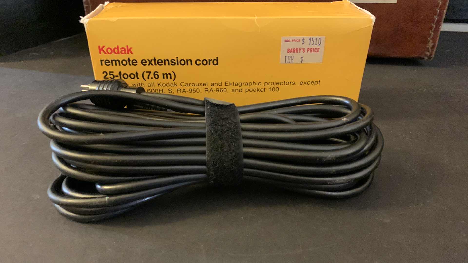 Photo 1 of KODAK CAROUSEL PROJECTOR 4400 IN ORIGINAL LEATHER CASE W ACCESSORIES, 4 BOXES SLIDE TRAYS