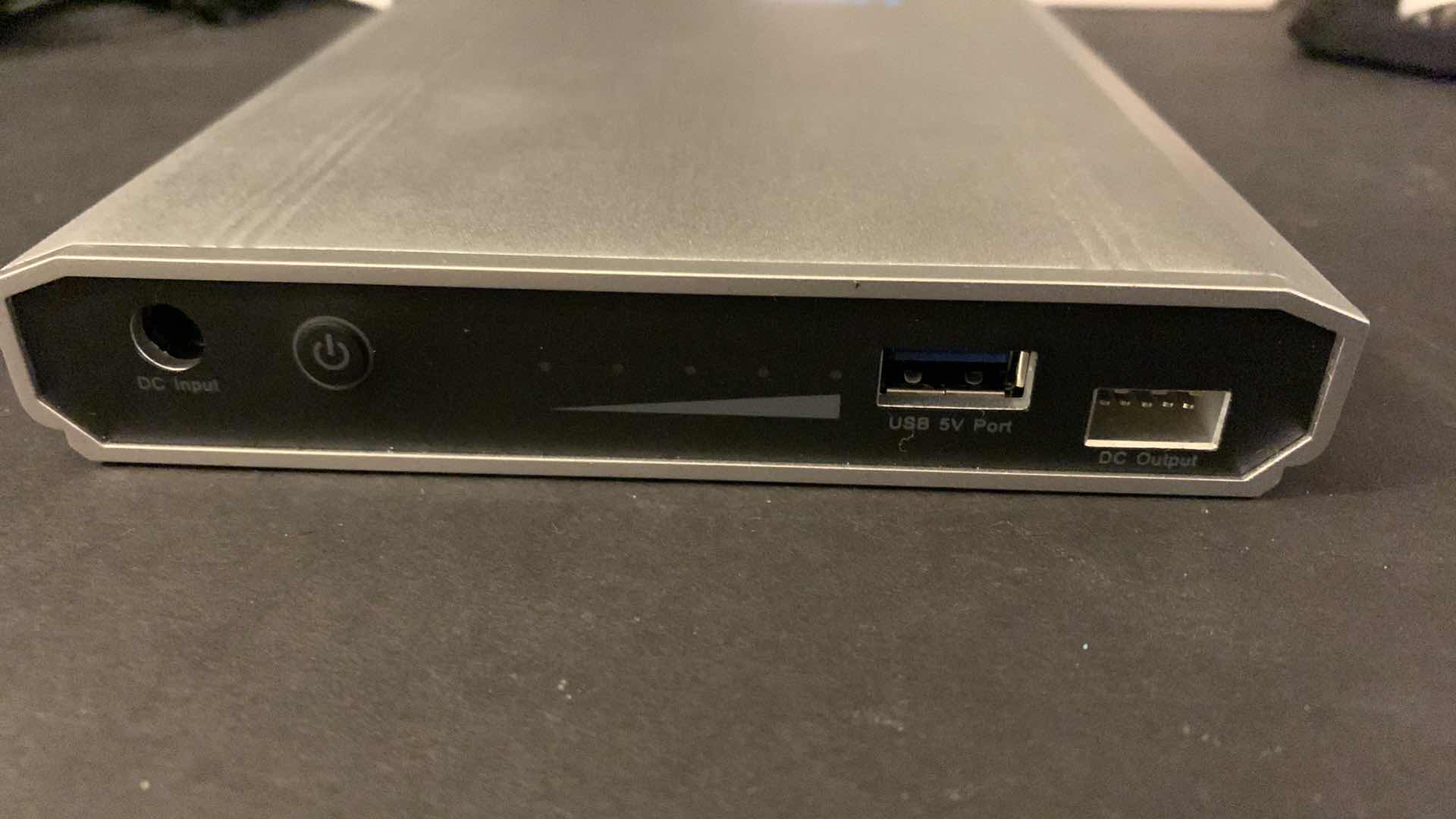 Photo 1 of LIZONE EXTRA PRO SERIES MULTI FUNCTIONAL HIGH CAPACITY EXTERNAL BATTERY