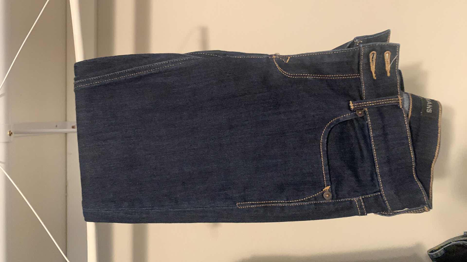 Photo 1 of TEN PAIR OF WONENS PANTS / JEANS / SLACKS, (MOSTLY SIZE 4)