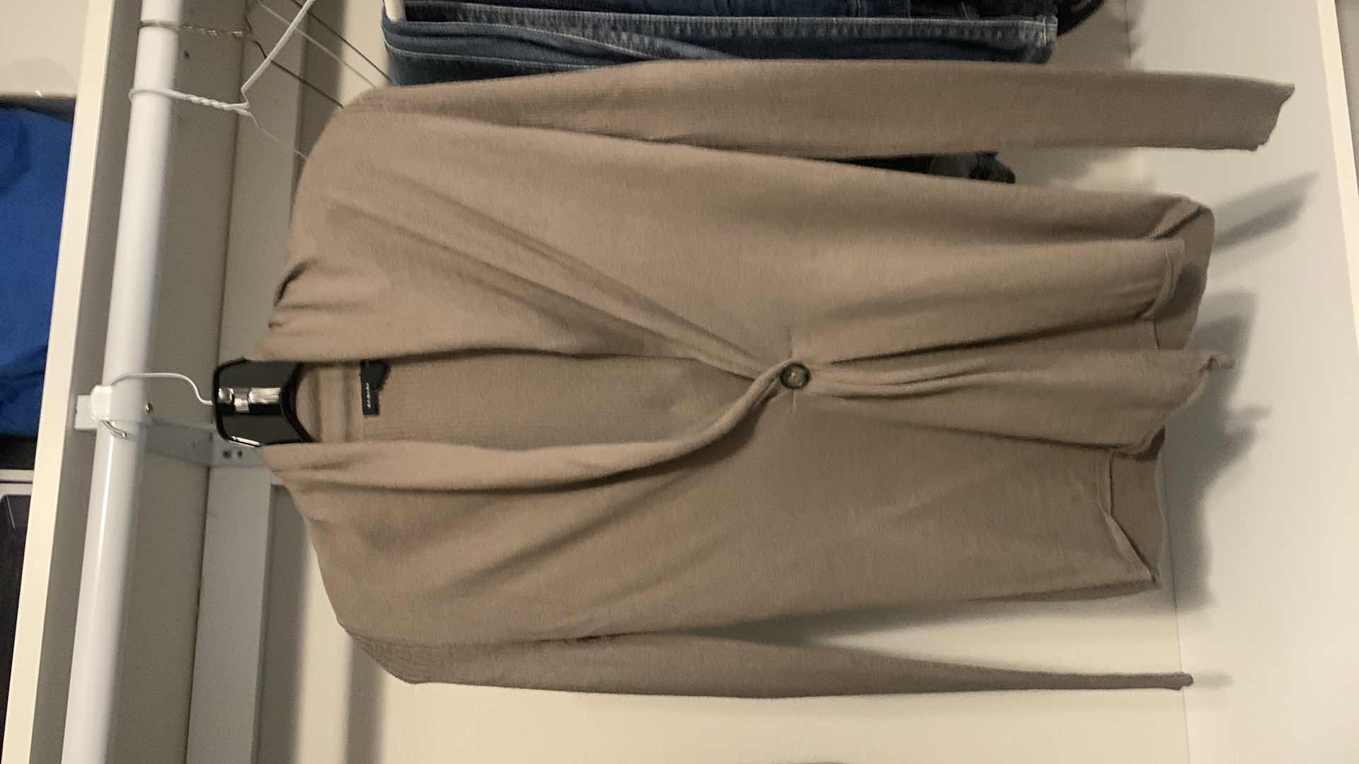 Photo 3 of 10 PIECES OF WOMENS CLOTHING (MOSTLY SMALLS AND SIZE 4)