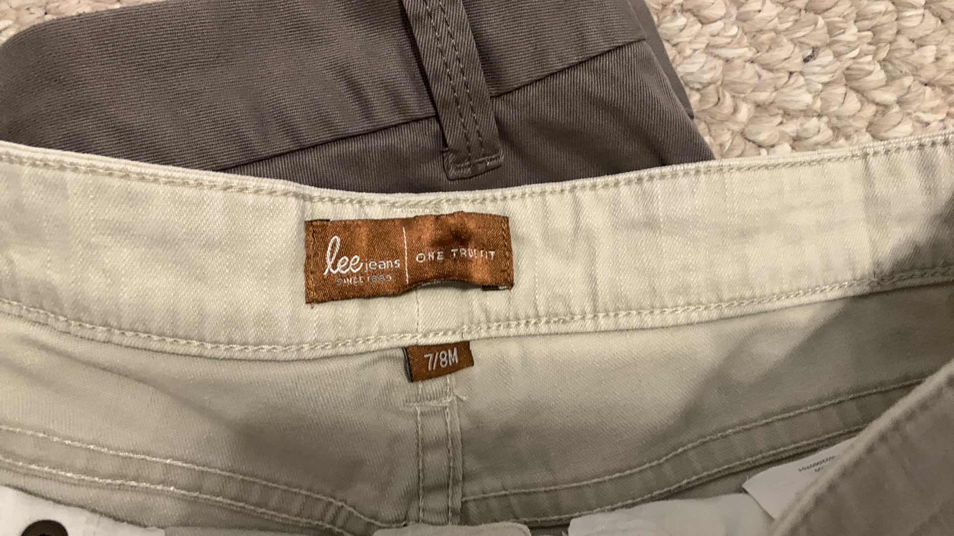 Photo 6 of WOMENS CLOTHING, 10 PIECES SIZE S-M