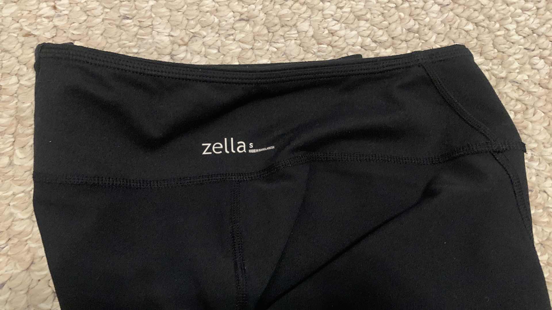 Photo 11 of WOMENS CLOTHING AND ACCESSORIES ASSORTMENT