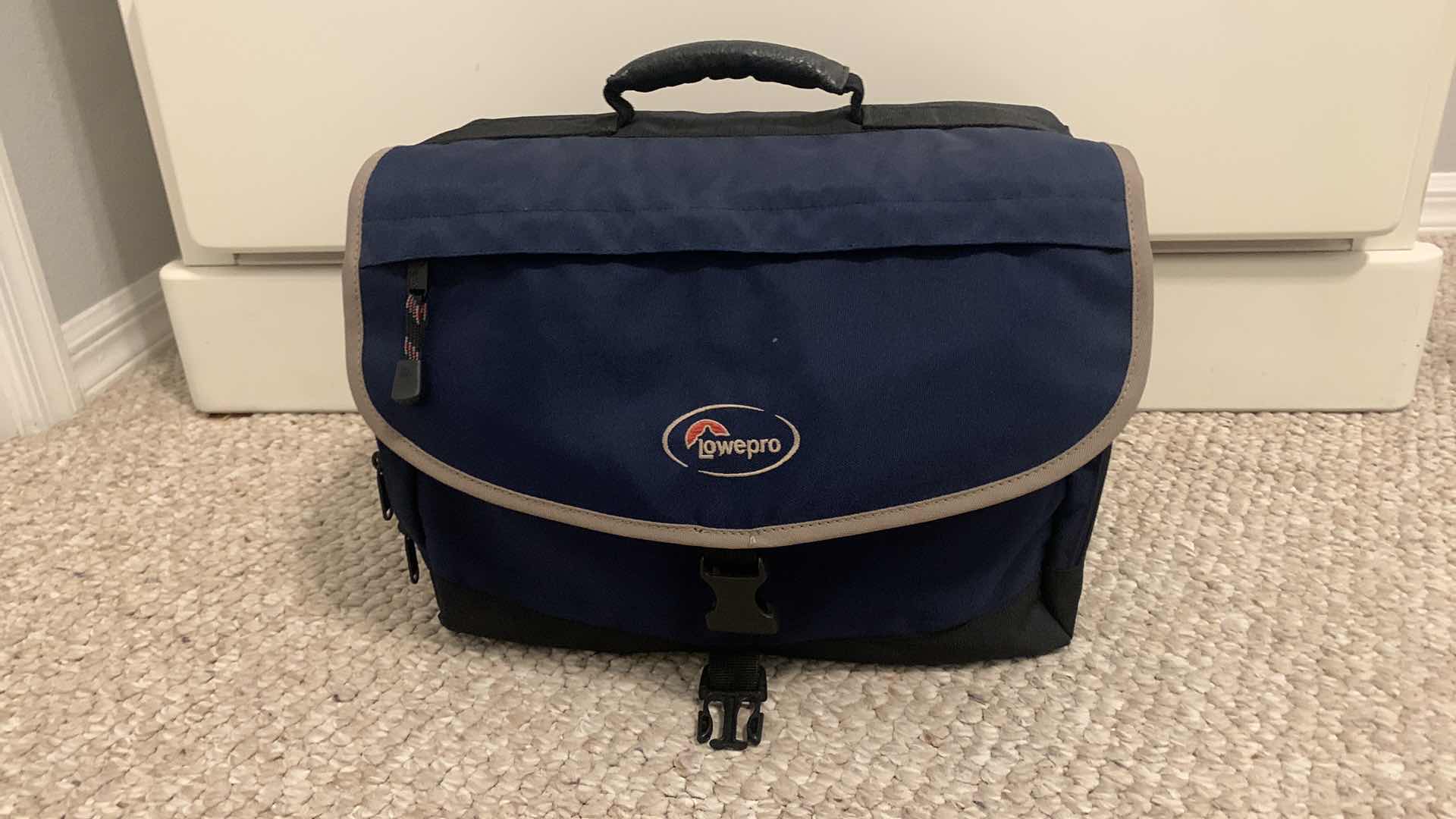 Photo 1 of LOWEPRO PADDED CAMERA CASE