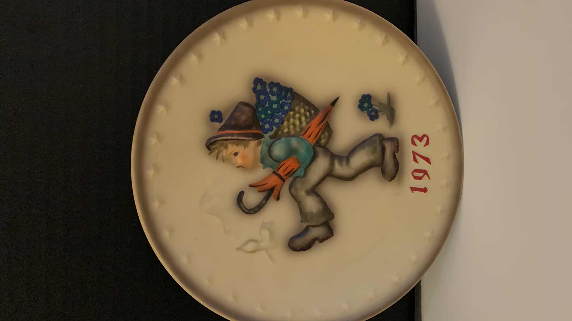 Photo 1 of 4 - GOEBEL HUMMEL COLLECTIBLE PLATES