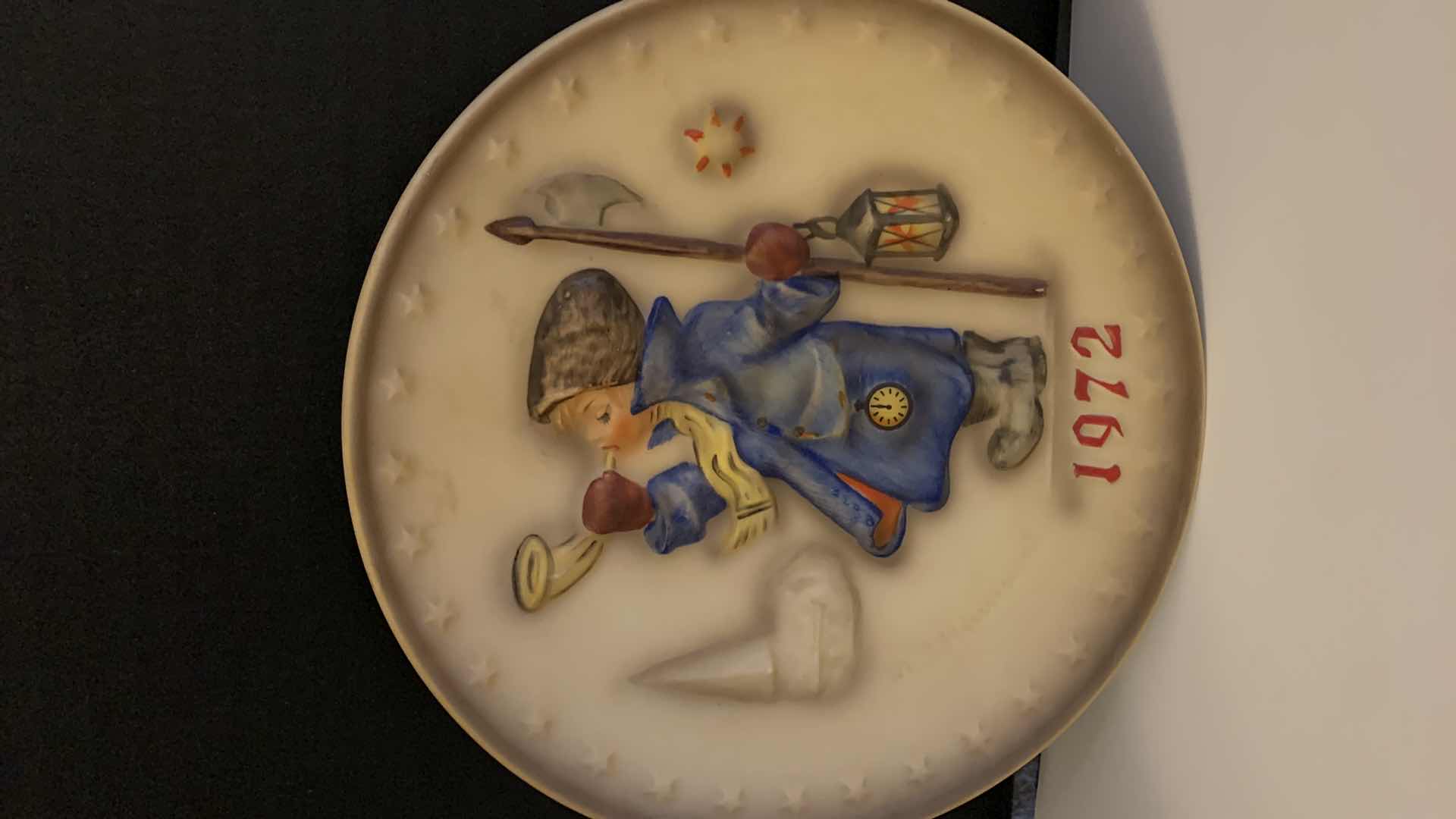 Photo 1 of 4 - GOEBEL HUMMEL COLLECTIBLE PLATES