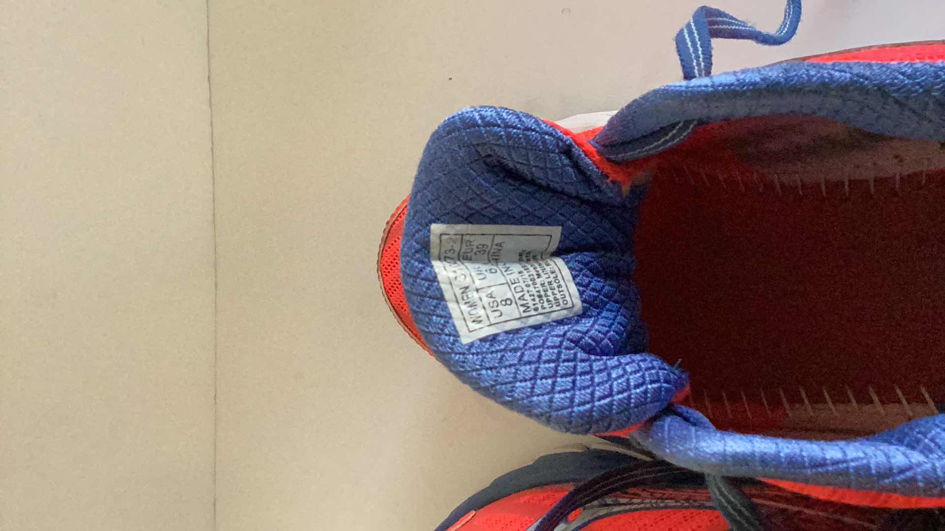 Photo 1 of SAUCONY WOMENS POWER GRID RUNNING SHOES SIZE 8