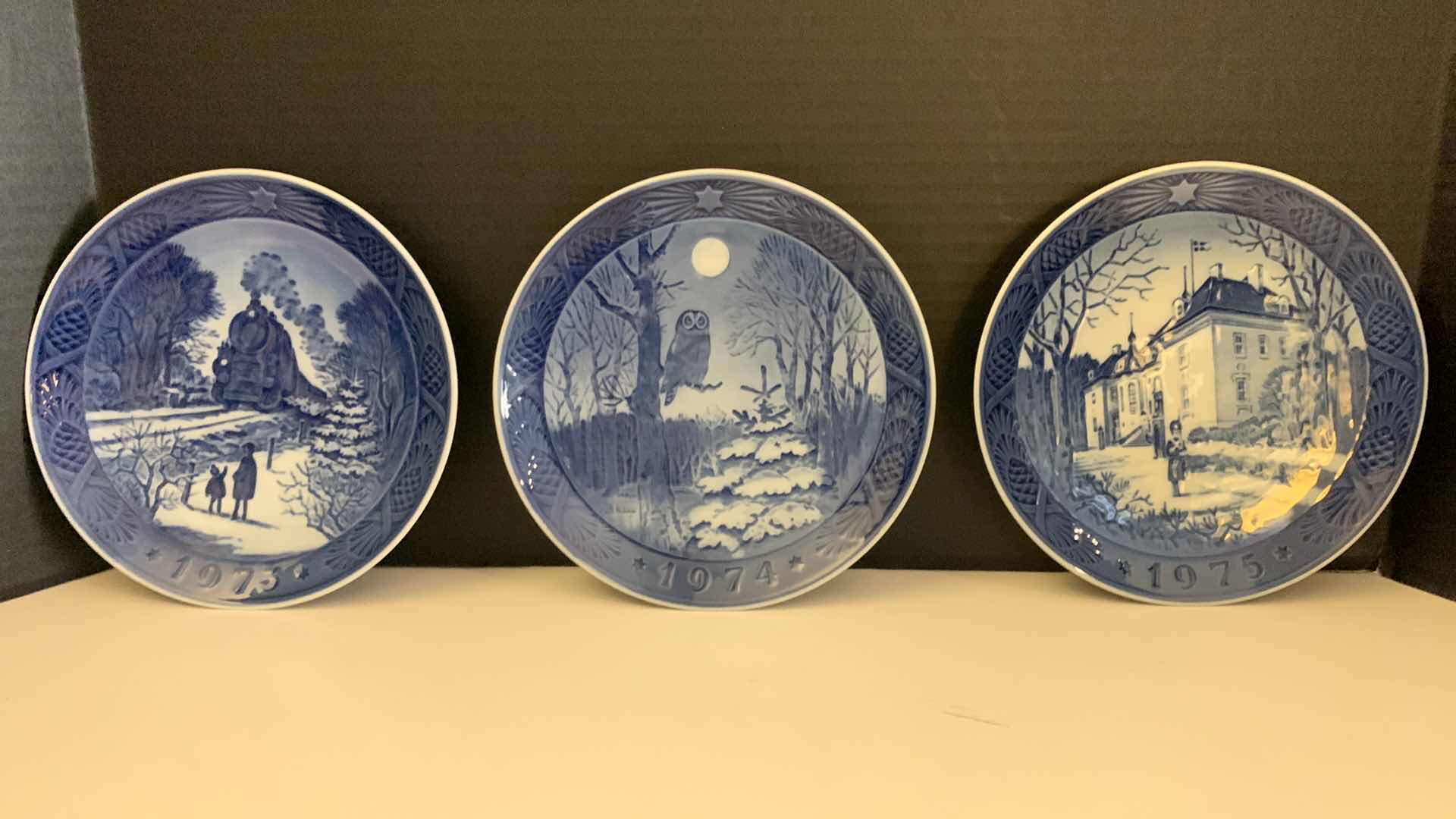 Photo 1 of 6 - COLLECTIBLE COPENHAGEN PORCELAIN PLATES, B&G