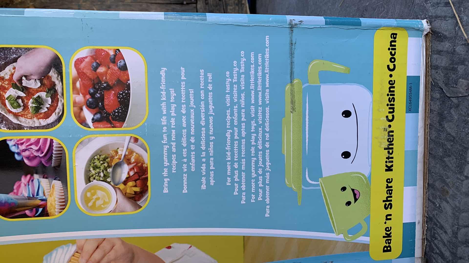 Photo 4 of LITTLE TIKES TASTY JUNIOR BAKE AND SHARE CUISINE