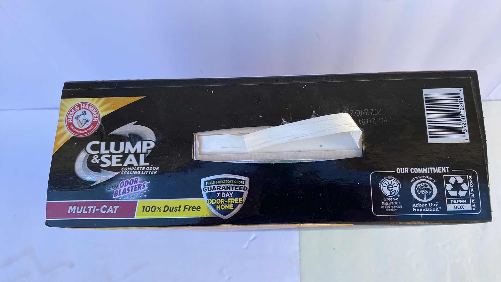 Photo 1 of ARM & HAMMER CLUMP & SEAL 19LBS