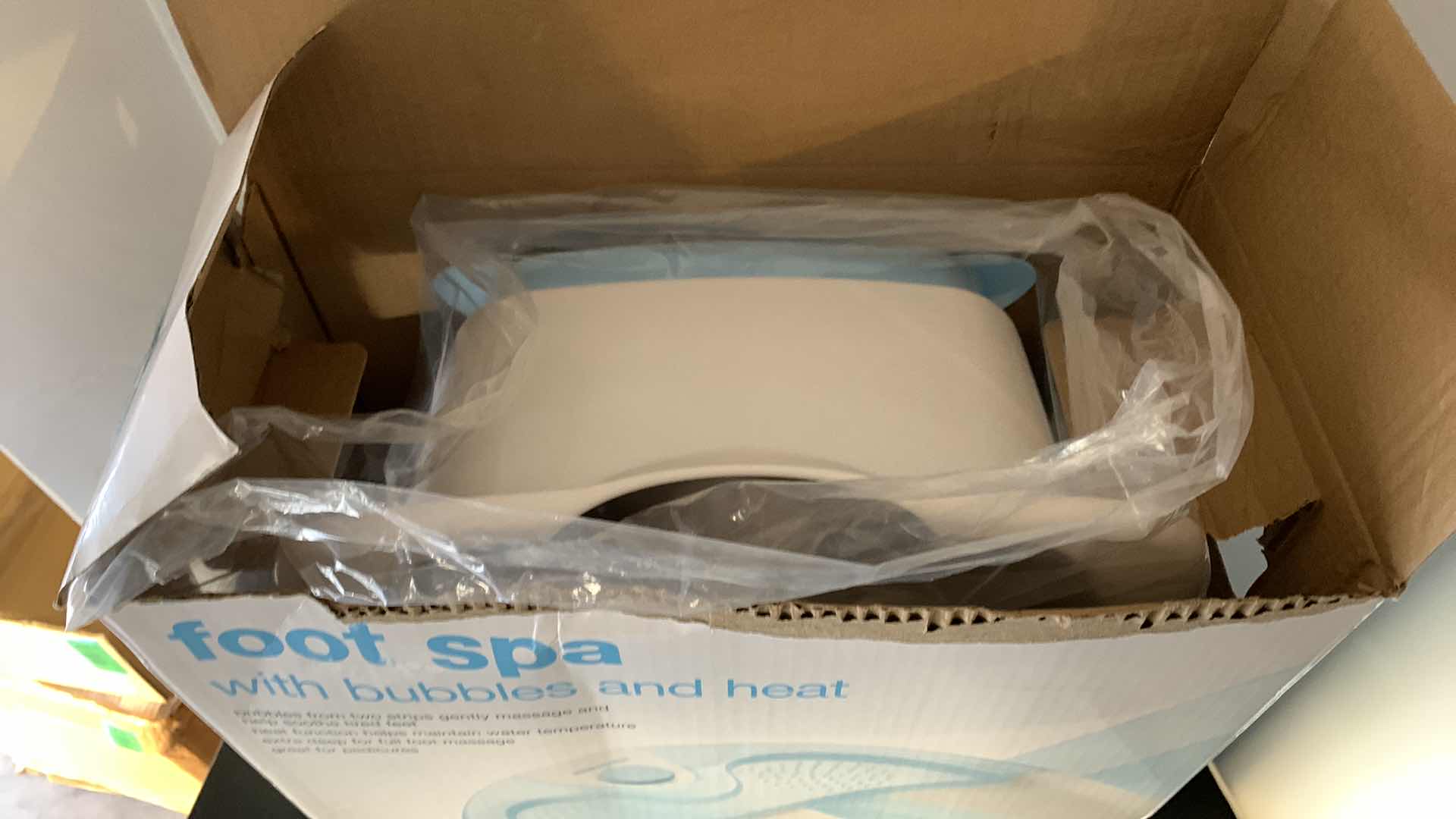 Photo 1 of FOOT SPA WITH BUBBLES AND HEAT