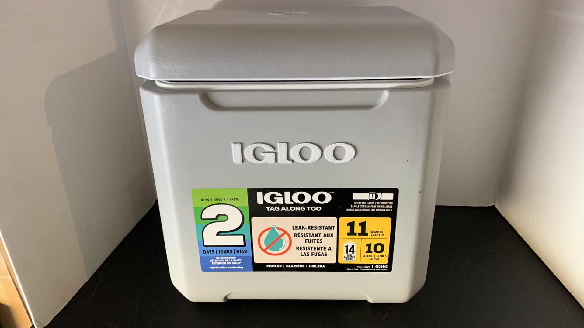 Photo 1 of IGLOO TAG ALONG TOO, 11 QUARTS, 2 DAY ICE RETENTION