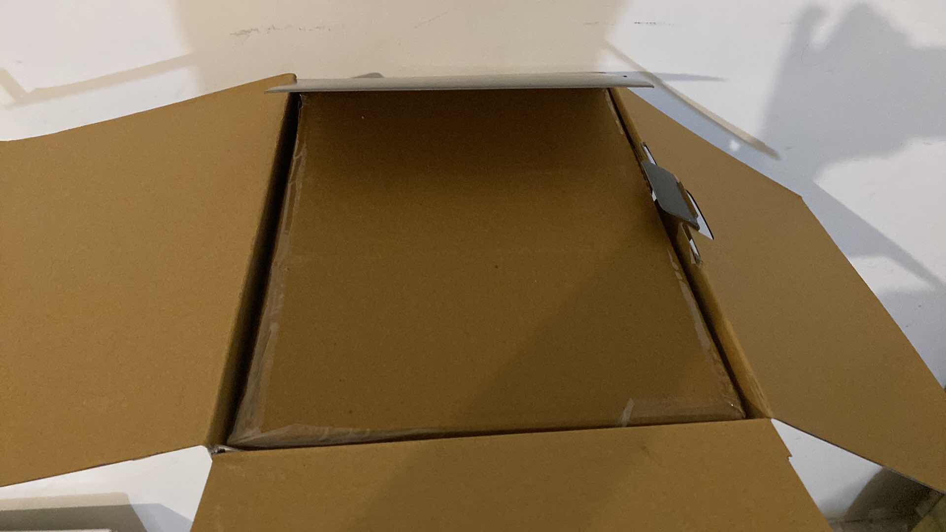 Photo 1 of THRESHOLD GRETNA LINEN TOWER 17” X 12” H55”