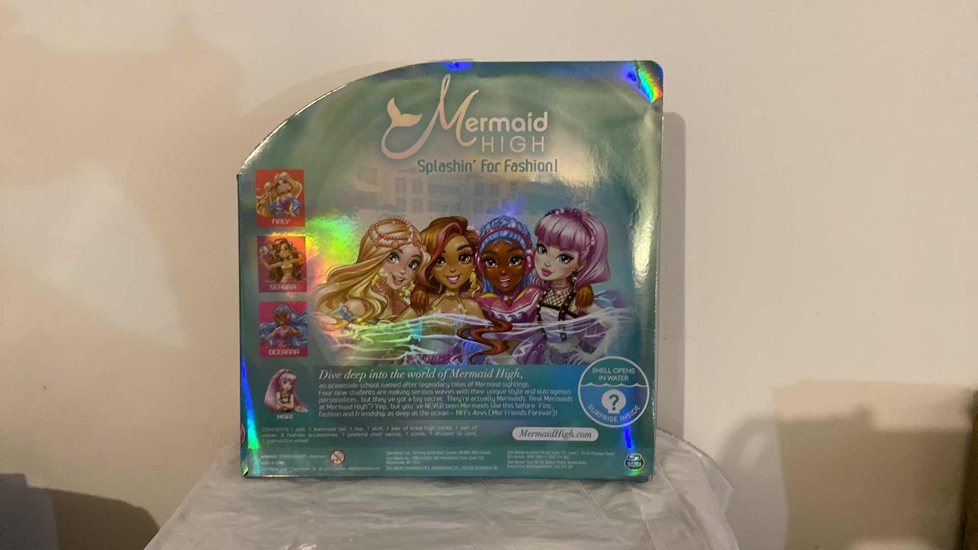 Photo 1 of MERMAID HIGH, MARI DELUXE DOLL WITH ACCESSORIES, KIDS TOY FOR AGES 4 AND UP