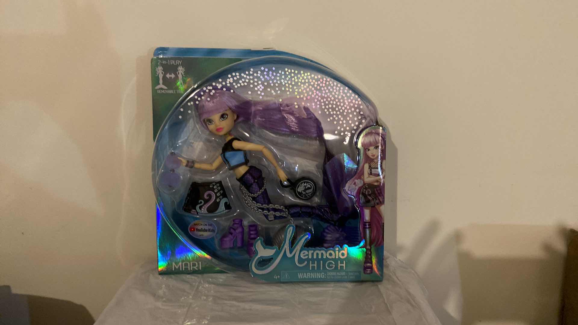 Photo 1 of MERMAID HIGH, MARI DELUXE DOLL WITH ACCESSORIES, KIDS TOY FOR AGES 4 AND UP