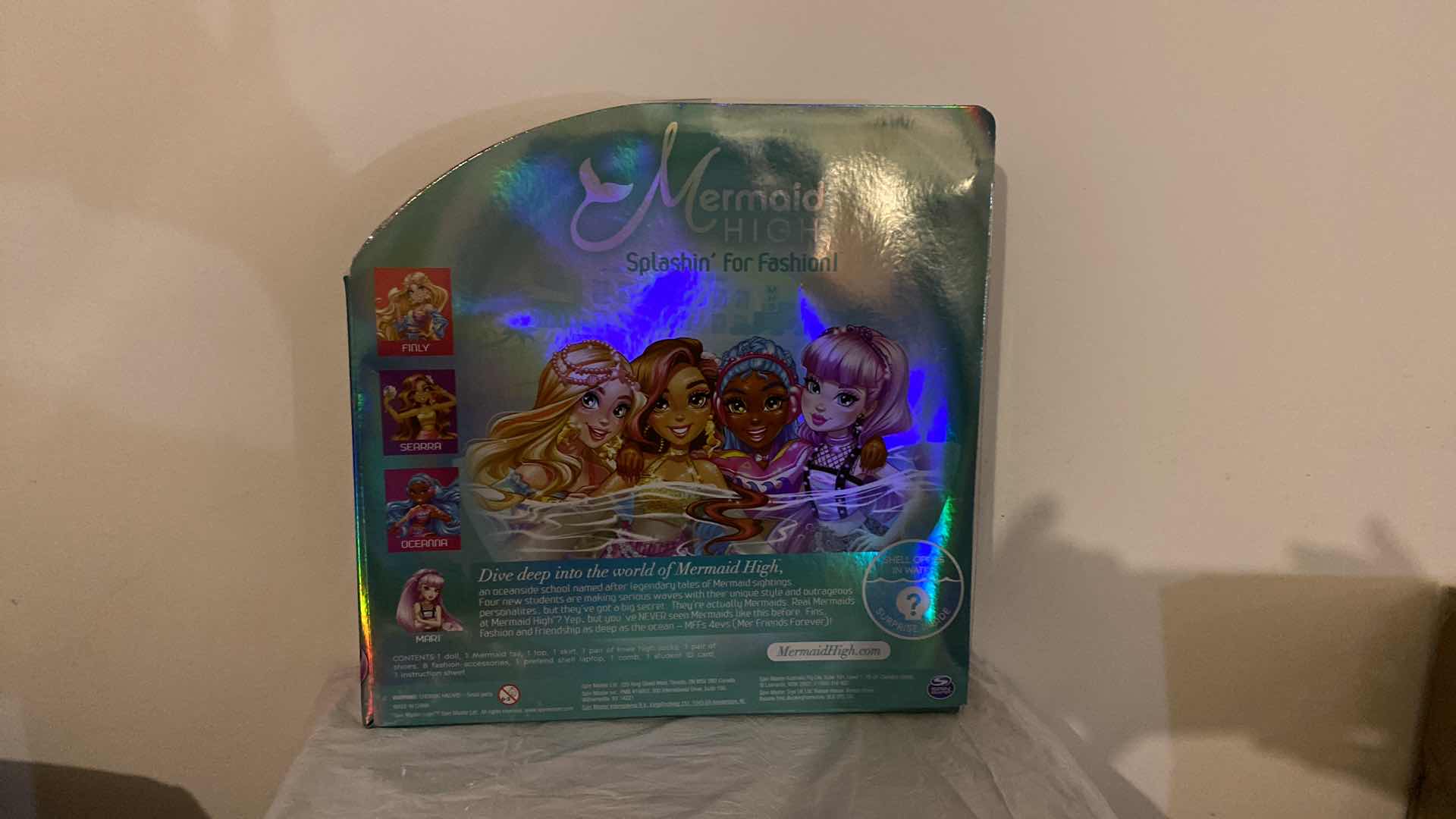 Photo 1 of MERMAID HIGH, MARI DELUXE DOLL WITH ACCESSORIES, KIDS TOY FOR AGES 4 AND UP