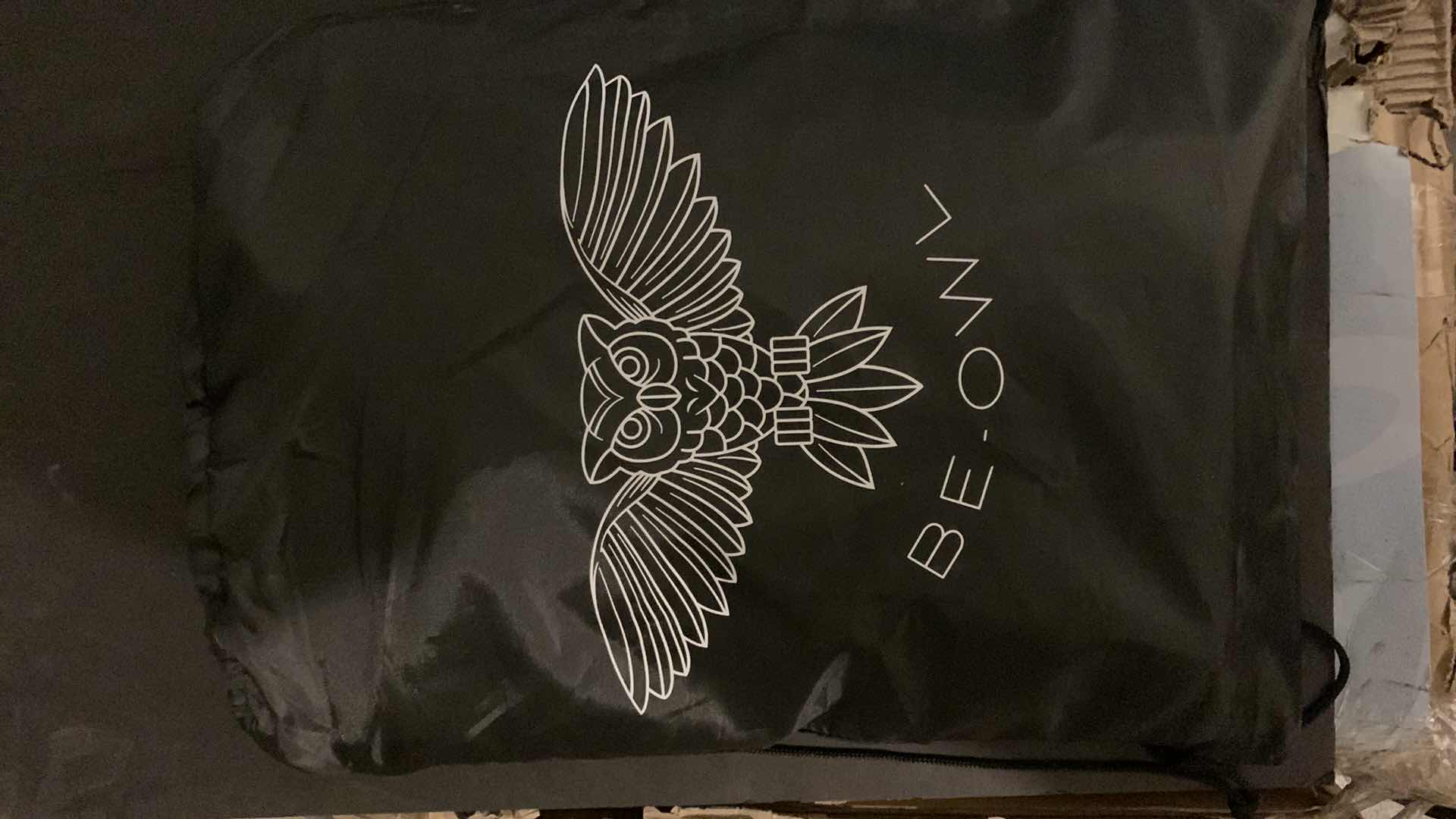 Photo 1 of BE-OWL LUSSO GEAR KIDS TRAVEL TRAY FOR TODDLER CAR SEAT