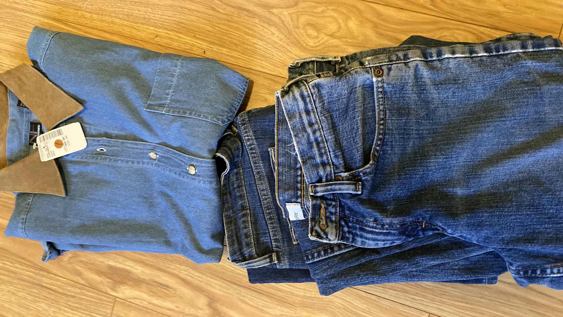 Photo 1 of 8-LADIES DENIM SIZES 8 AND 30 X 32