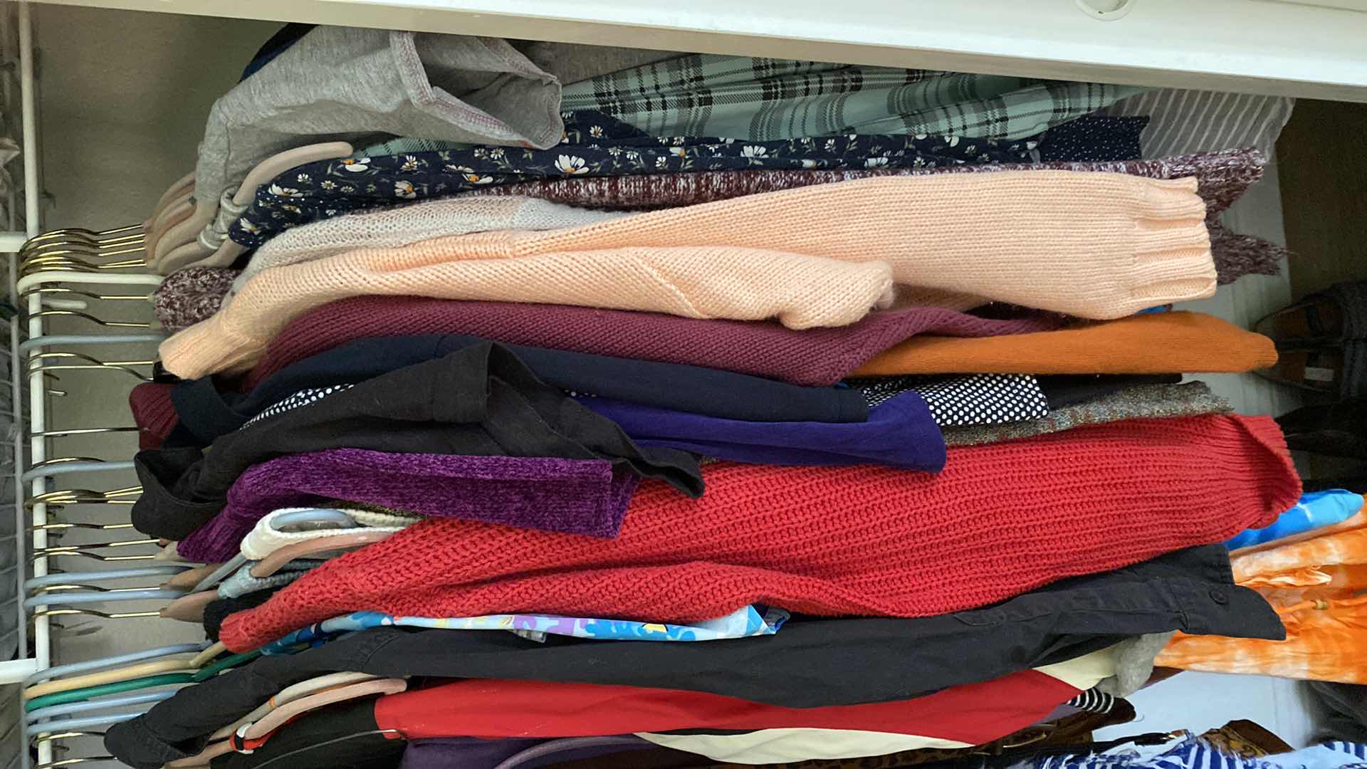 Photo 1 of HALF OF CLOSET LADIES VARIOUS SIZES