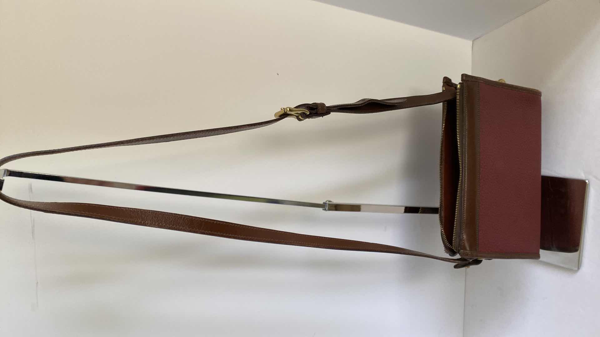 Photo 1 of DOONEY & BOURKE CROSSBODY BAG 9.5“ X H7”