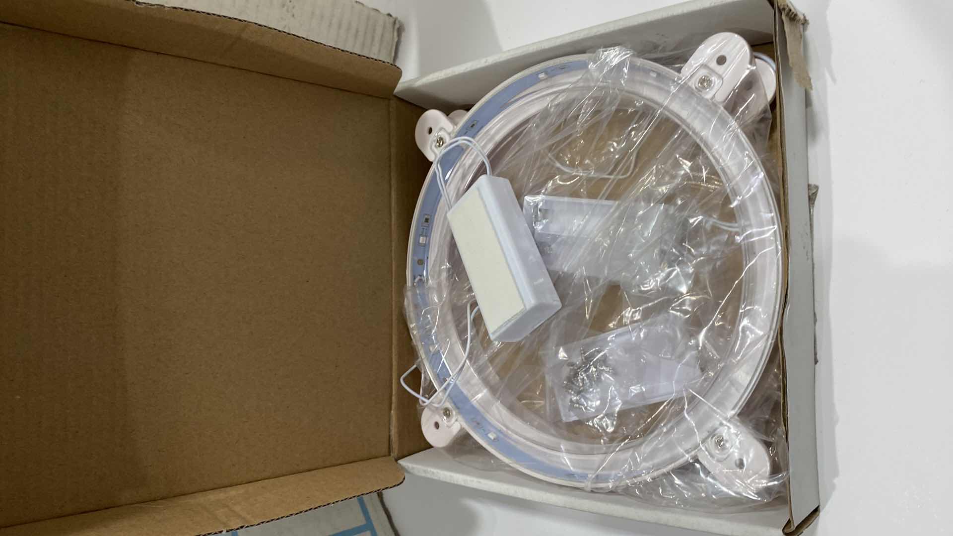 Photo 1 of ASSORTED LED RING LIGHT AND LIGHT BULBS