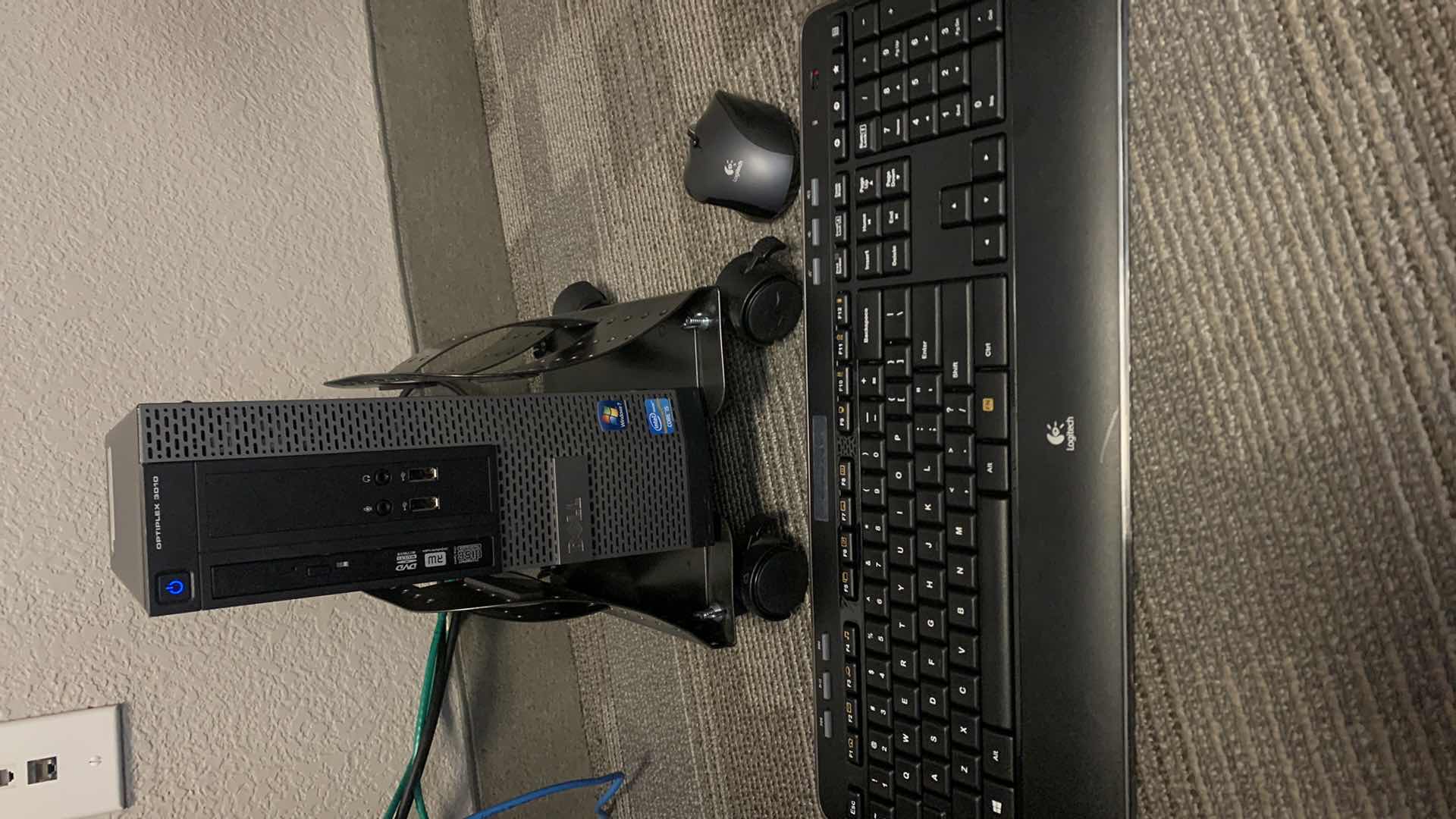 Photo 6 of DELL OPTIFLEX 3010 w INTEL DVD RW DISC, LOGITECH KEYBOARD AND MOUSE