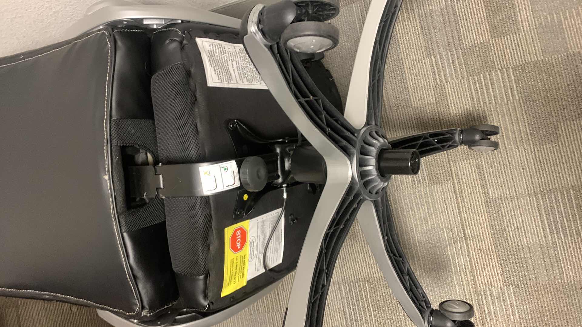 Photo 5 of LAZY BOY BLACK BONDED LEATHER ADJUSTABLE ROTATING EXECUTIVE OFFICE CHAIR w WHEELS