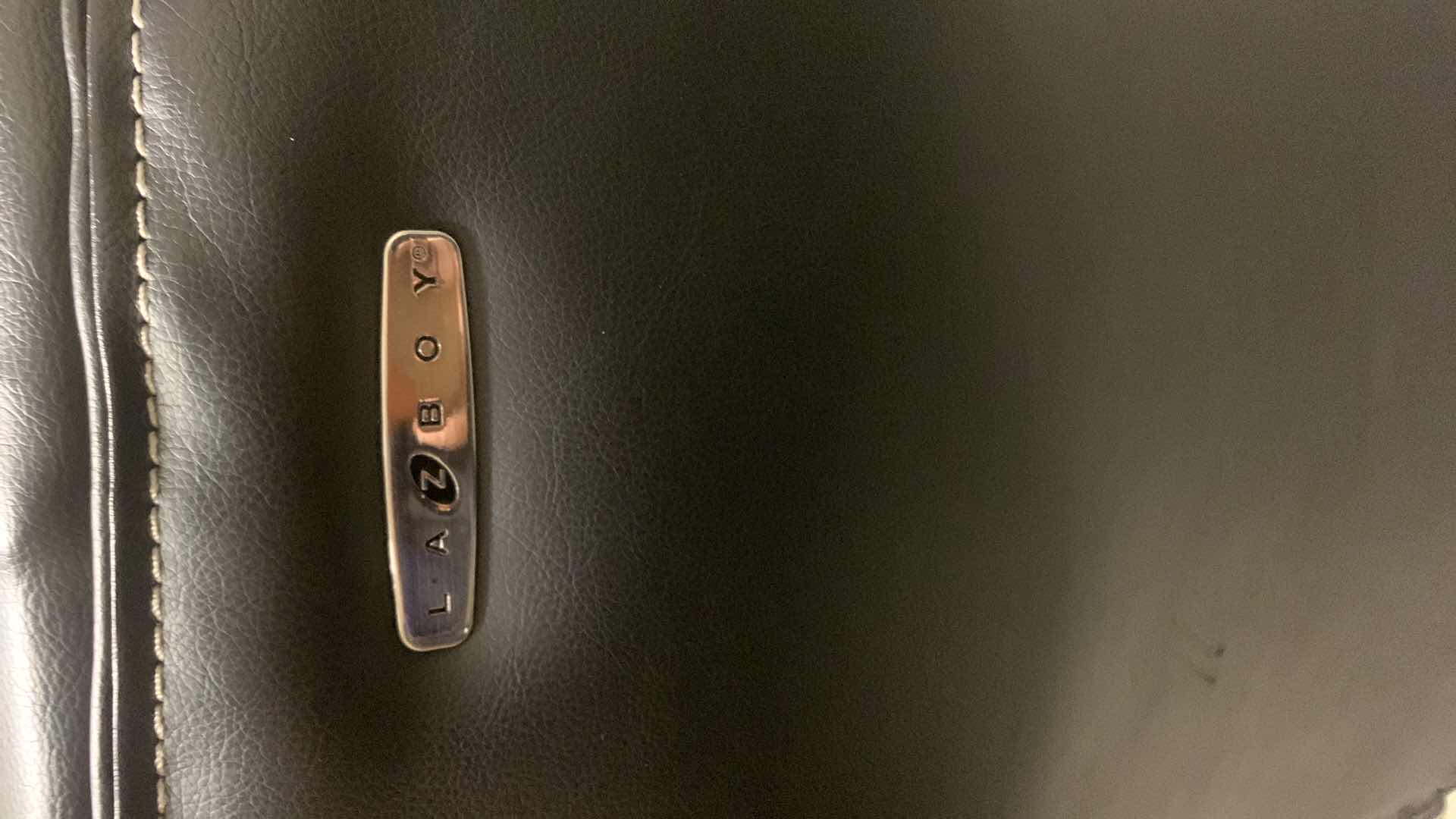 Photo 4 of LAZY BOY BLACK BONDED LEATHER ADJUSTABLE ROTATING EXECUTIVE OFFICE CHAIR w WHEELS