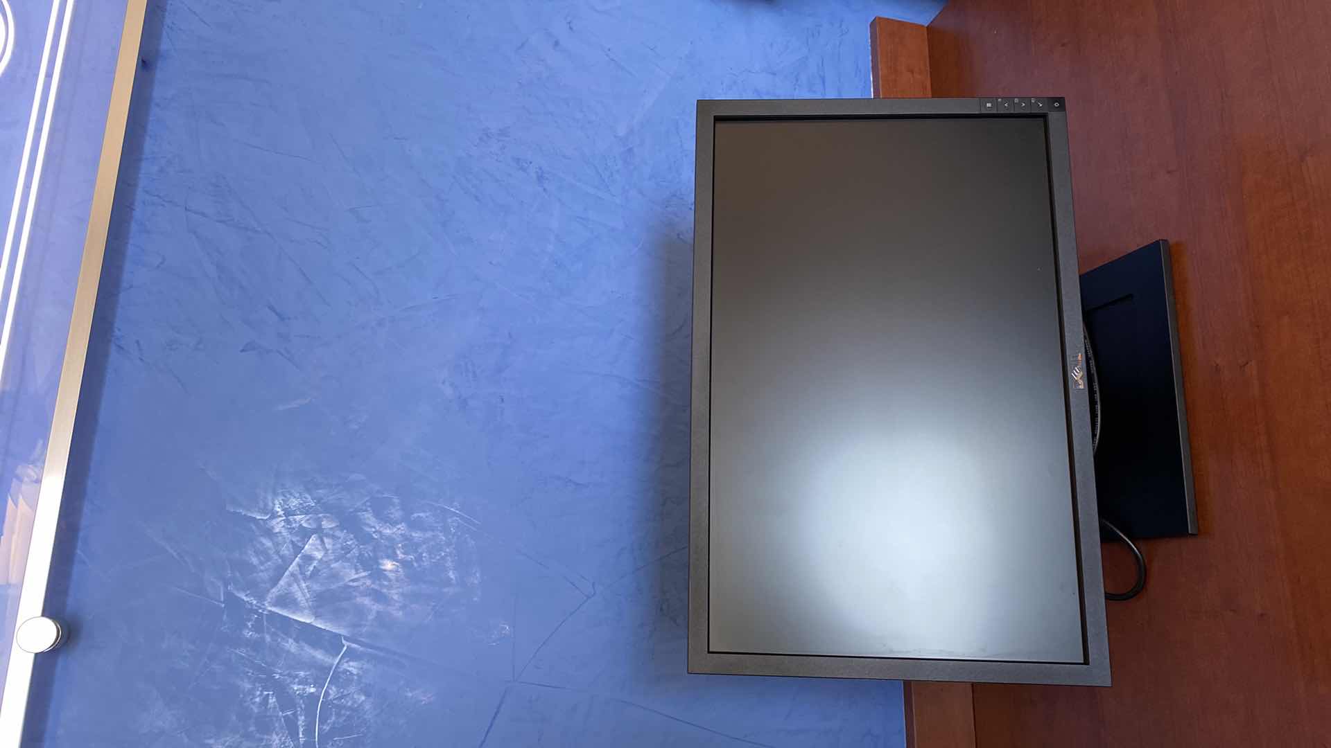 Photo 7 of DELL LCD MONITOR 24”