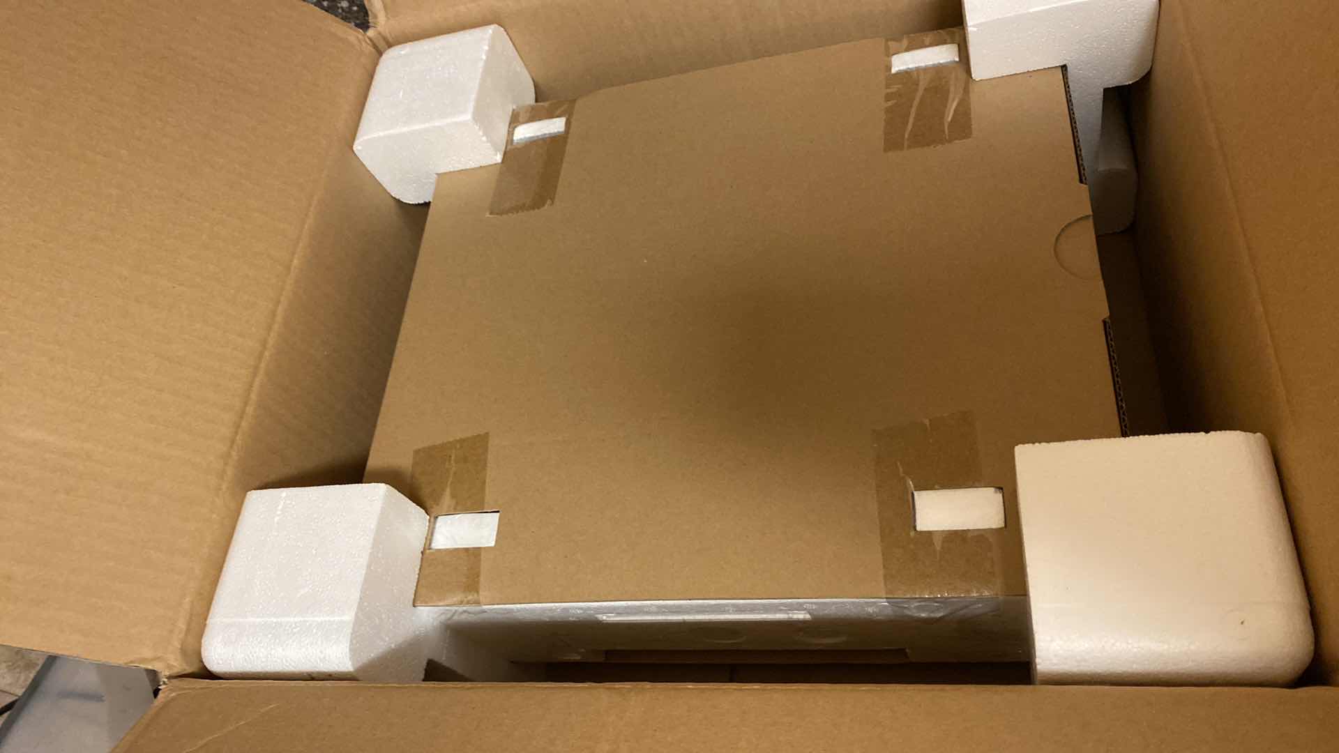 Photo 1 of NEW IN BOX XEROX WORK CENTRE 6400 TRANSFER BELT 108R00816