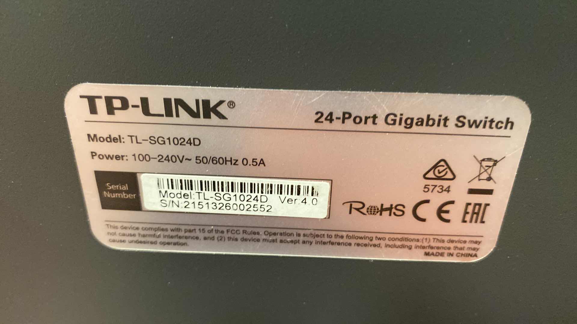 Photo 1 of TO-LINK 24 PORT GIGABIT SWITCH TL-SG1024D
