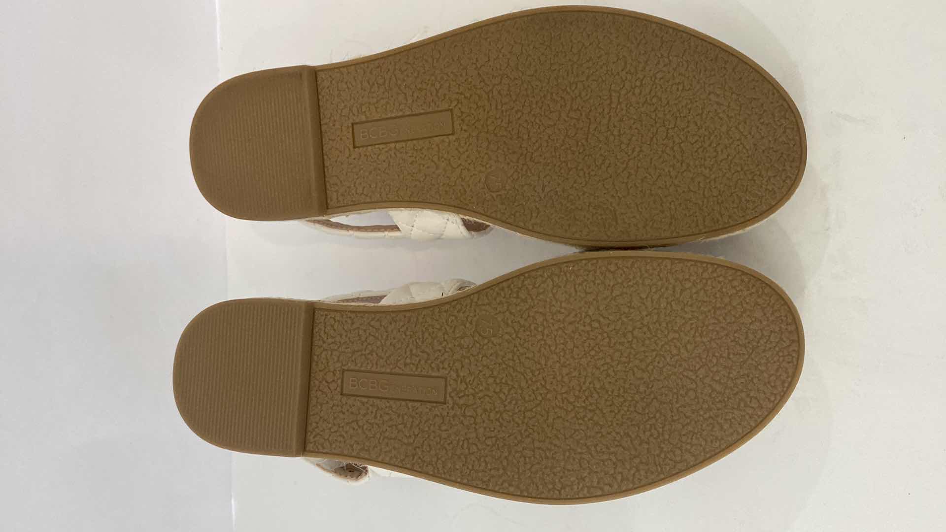 Photo 1 of NEW IN BOX BCBG WOMENS SANDALS SIZE 7.5