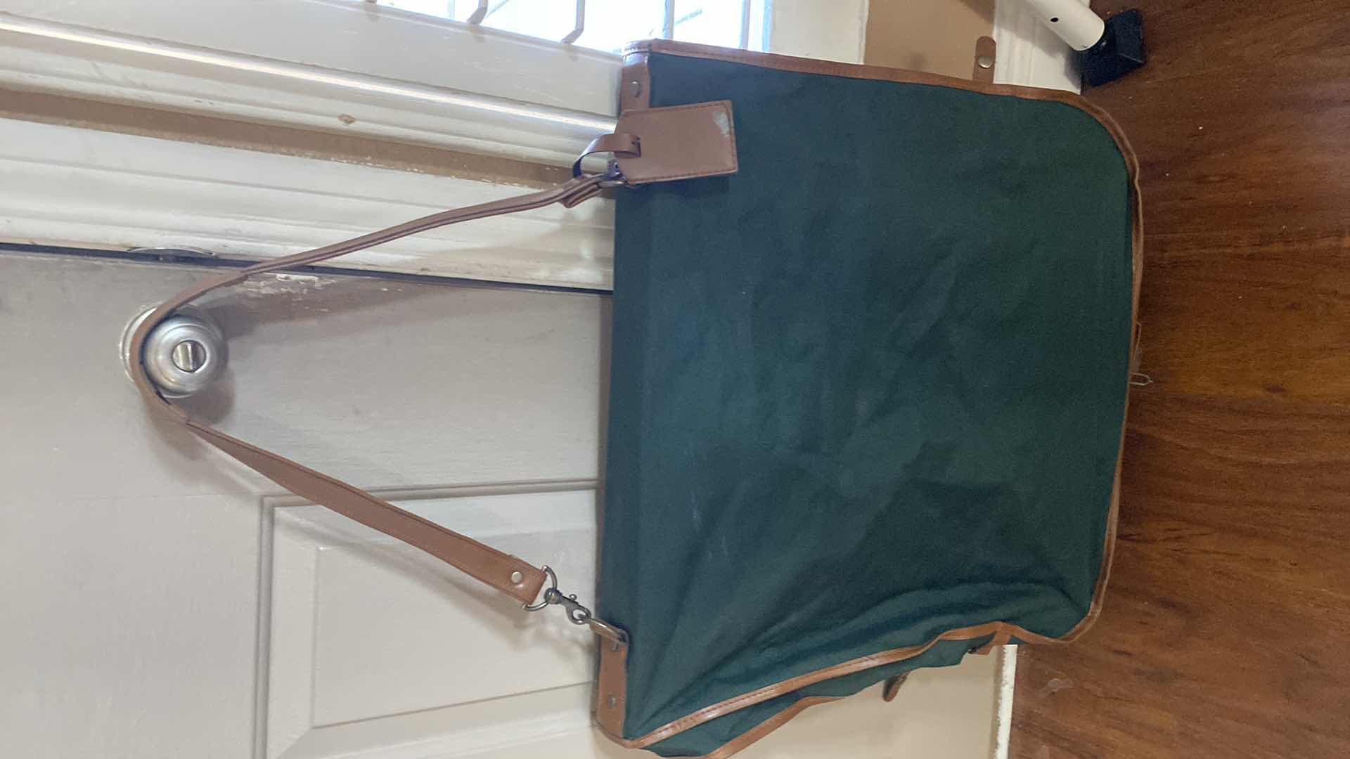 Photo 1 of SAMSONITE GREEN GARMENT BAG