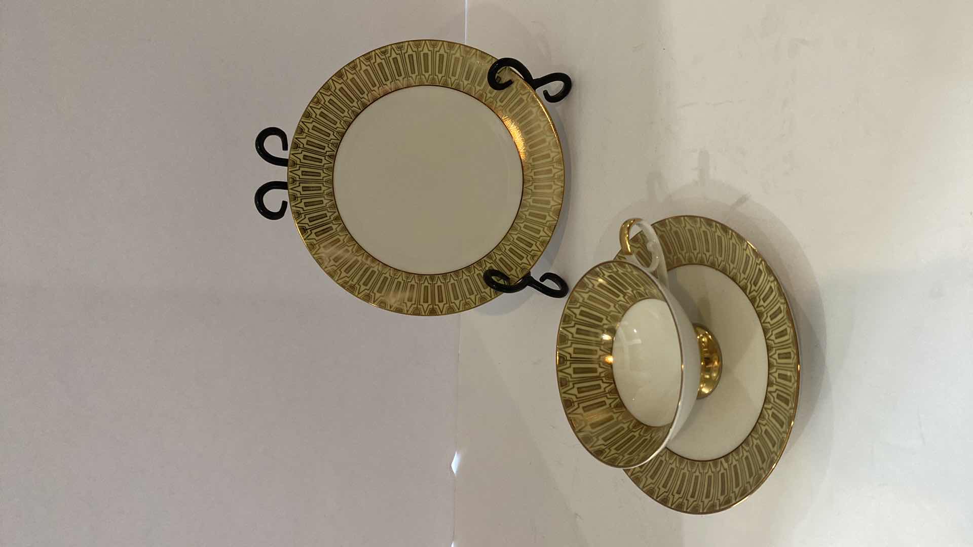 Photo 2 of RARE 1925 ALBOTH & KAISER BAVARIA 3 PIECE TEA CUP, SAUCER AND PLATE SET WITH GOLD EDGE