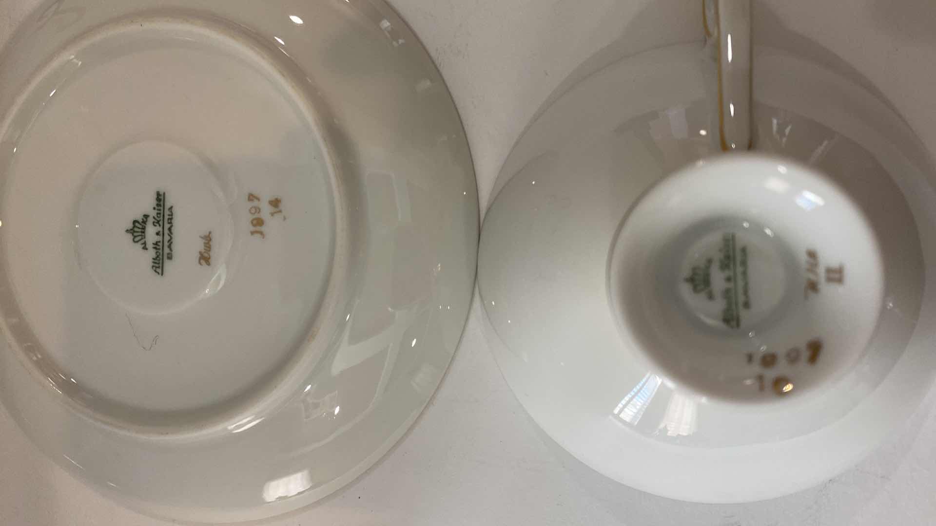 Photo 4 of RARE 1997 ALBOTH & KAISER BAVARIA 3 PIECE TEA CUP, SAUCER AND PLATE SET WITH GOLD EDGE