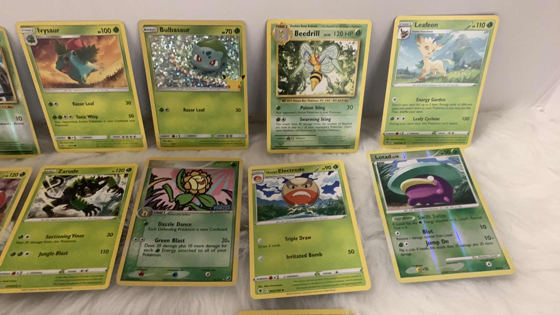 Photo 1 of 16 COLLECTIBLE POKÉMON CARDS