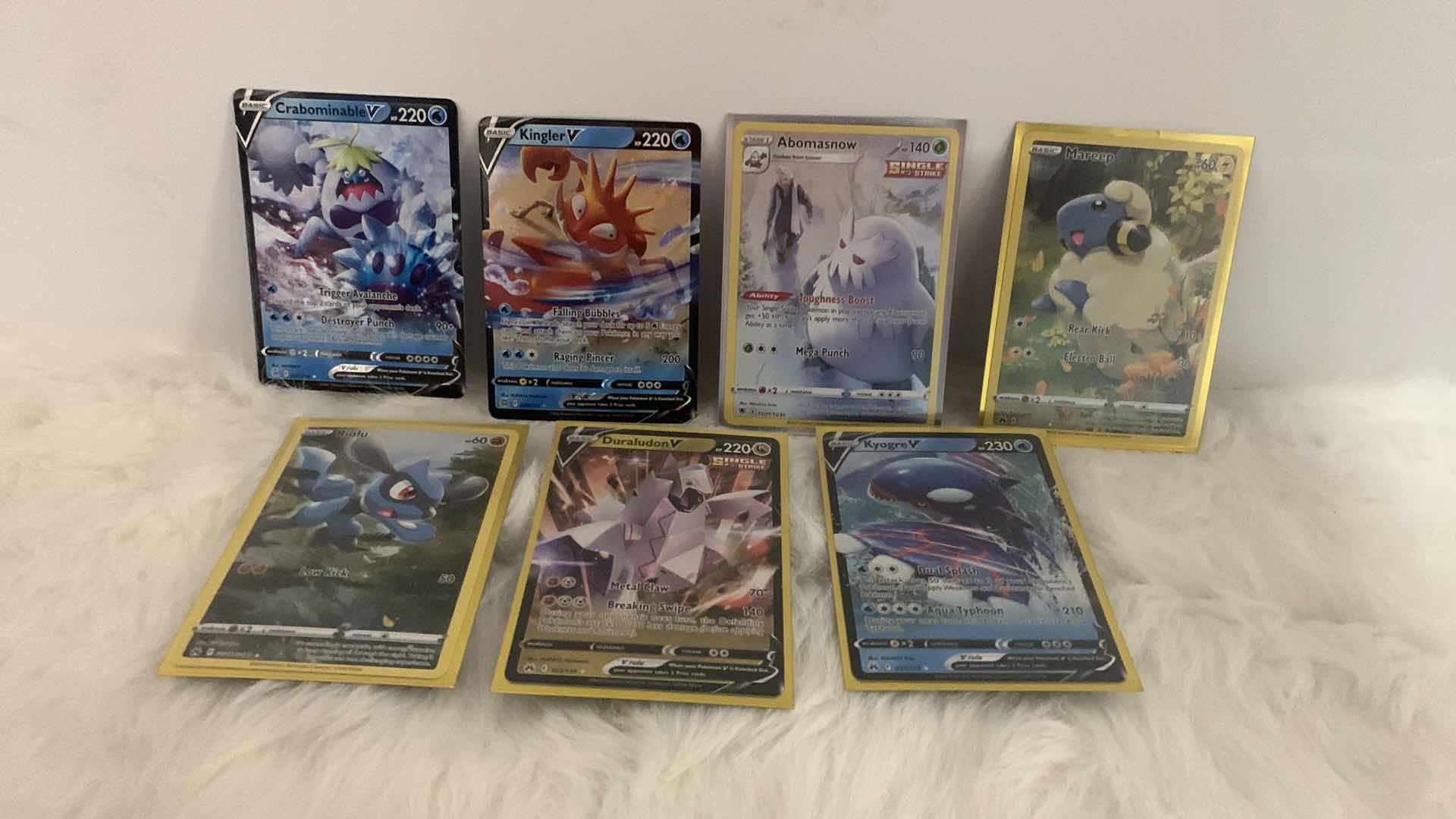 Photo 1 of 7 COLLECTIBLE POKÉMON CARDS