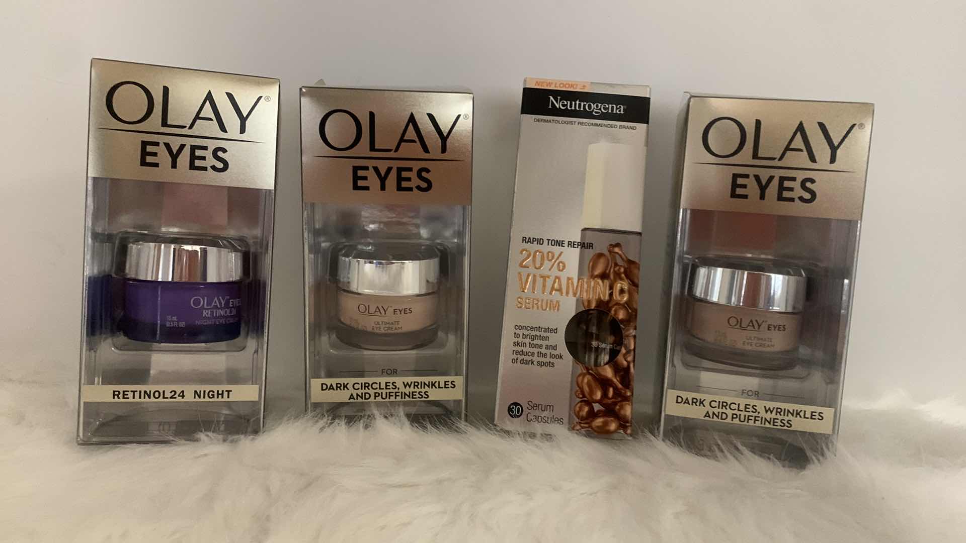 Photo 1 of NEW BOXED SKINCARE 3 - OLAY EYES AND NEUTROGENA VITAMIN C SERUM