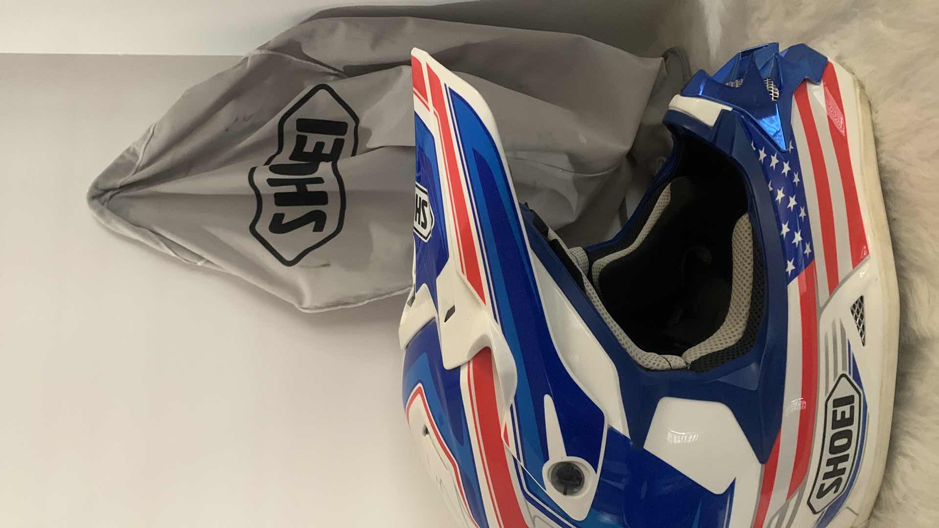 Photo 1 of SHOEI PATRIOTIC MOTORCYCLE HELMET SIZE XL