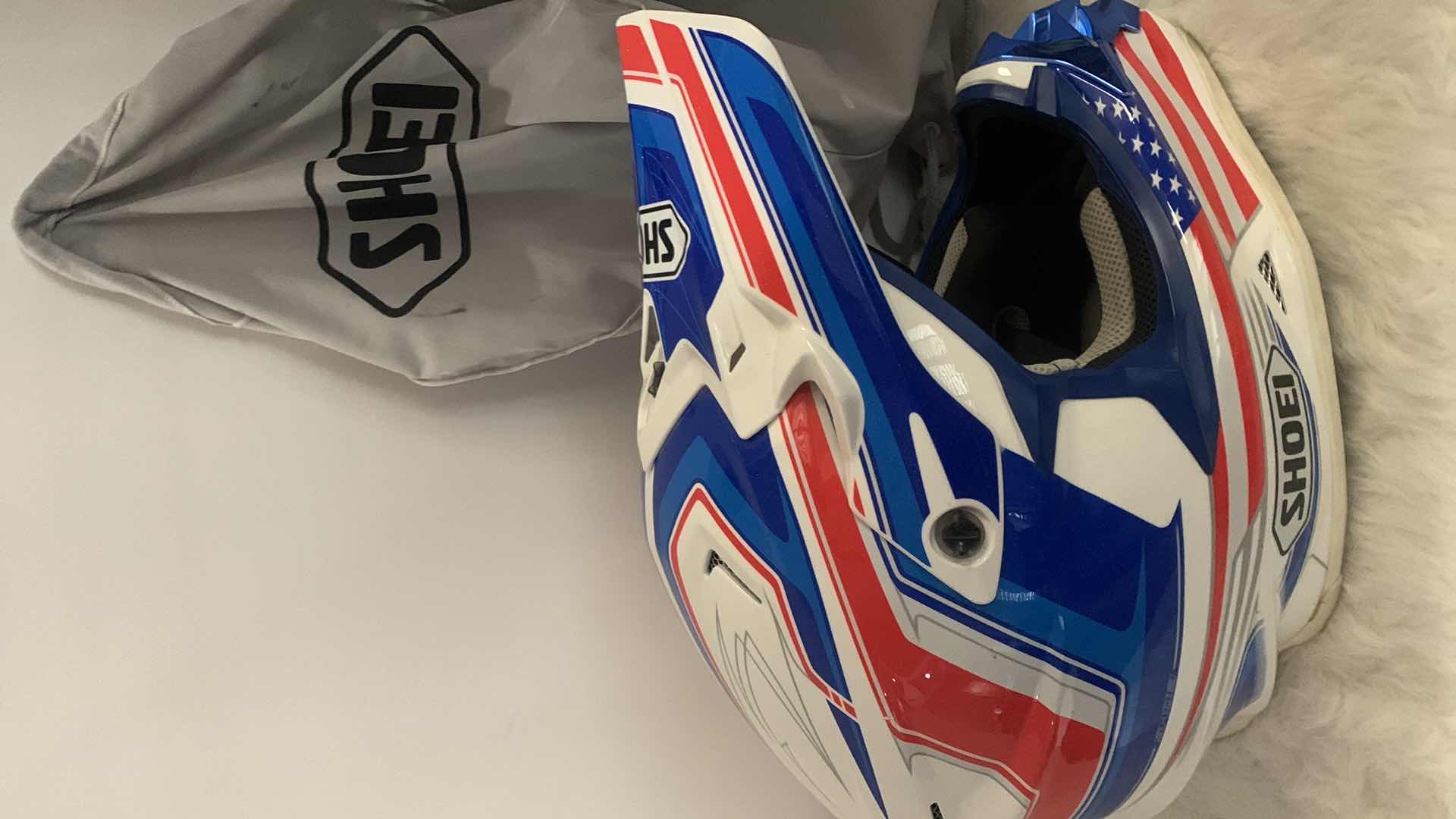 Photo 6 of SHOEI PATRIOTIC MOTORCYCLE HELMET SIZE XL