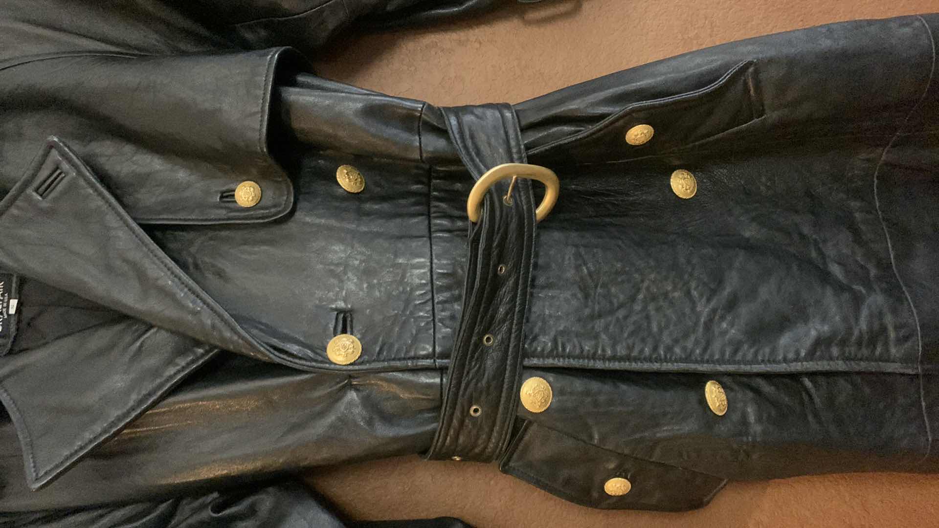 Photo 4 of SAKS FIFTH AVENUE BLACK LEATHER CALF LENGTH TRENCH COAT SIZE SMALL