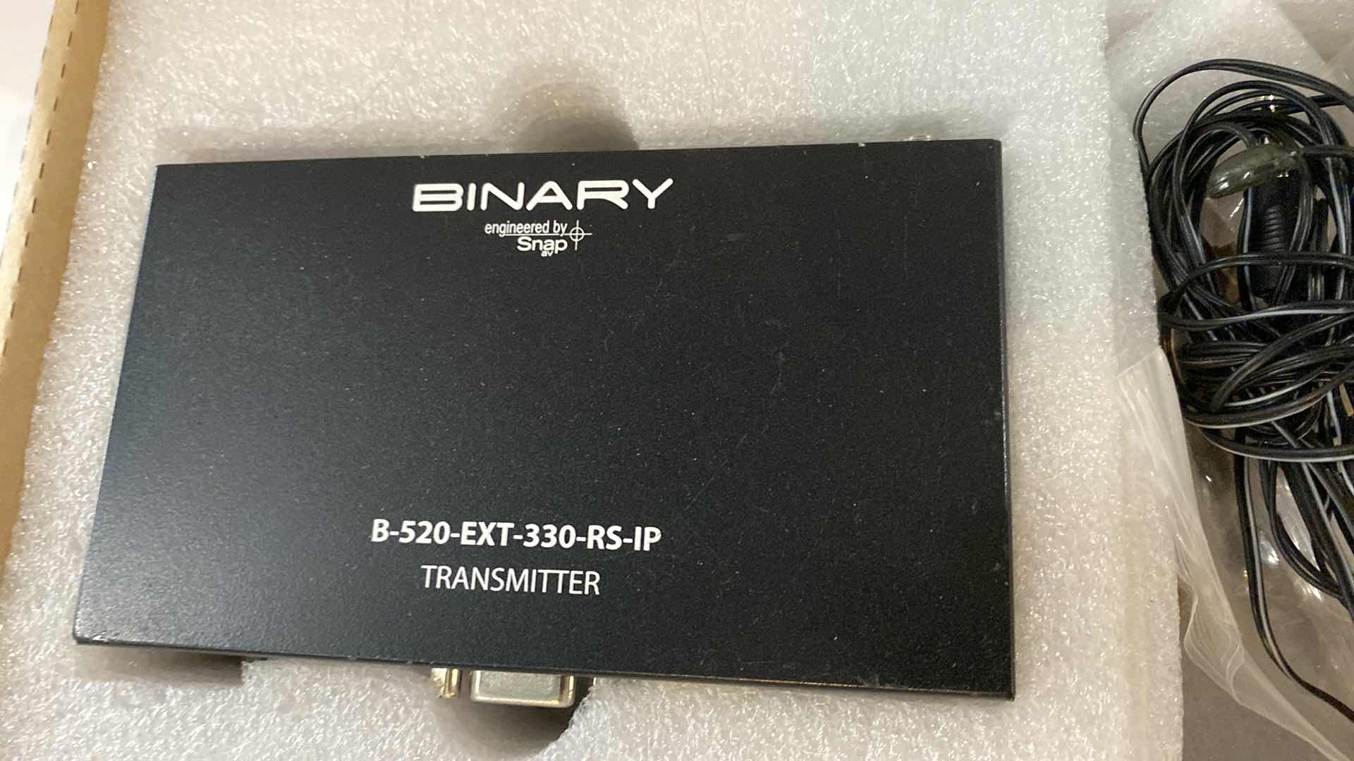 Photo 1 of ARUBA AP-130 SERIES ACCESS POINT AND BINARY 4K HDR HDMI EXTENDER