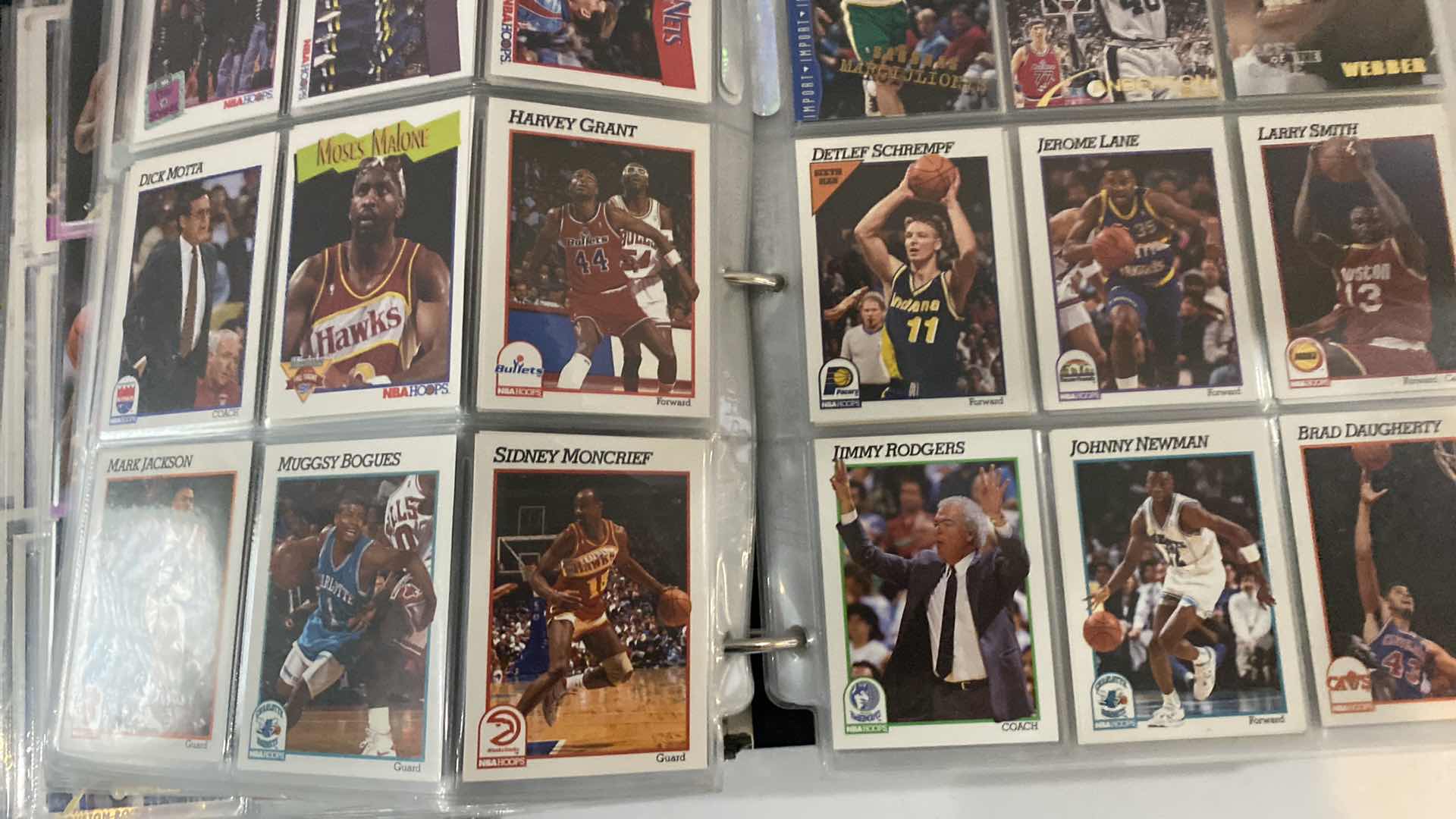 Photo 7 of 2-BINDERS FOOTBALL AND BASKETBALL CARDS