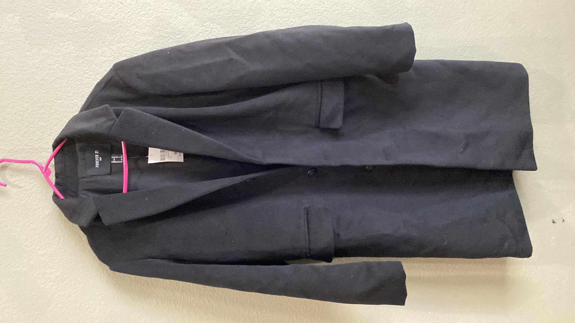 Photo 1 of NEW WITH TAG FOREVER 21 MENS JACKET SIZE M