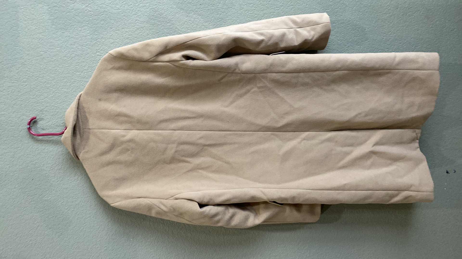 Photo 1 of FOREVER 21 MENS JACKET SIZE M