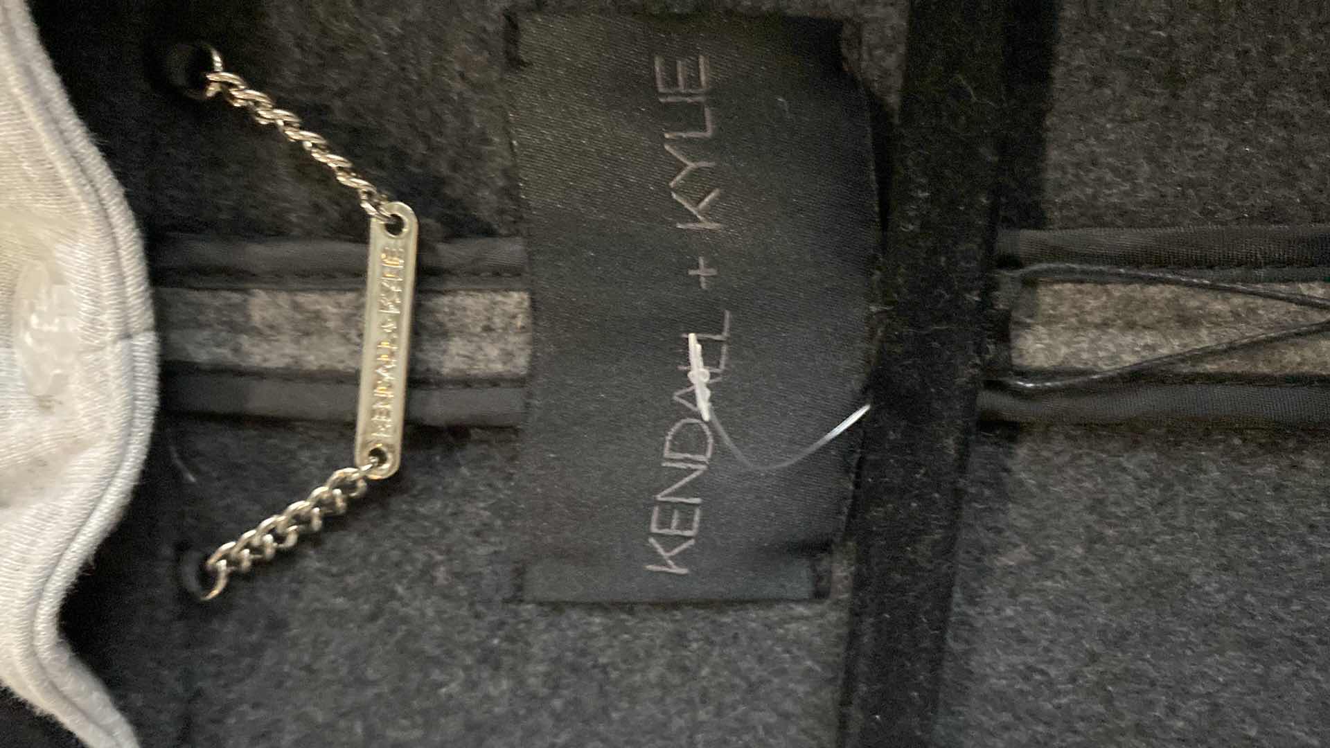 Photo 1 of NEW MENS KENDALL & KYLE COAT SIZE MEDIUM WITH REMOVABLE HOOD