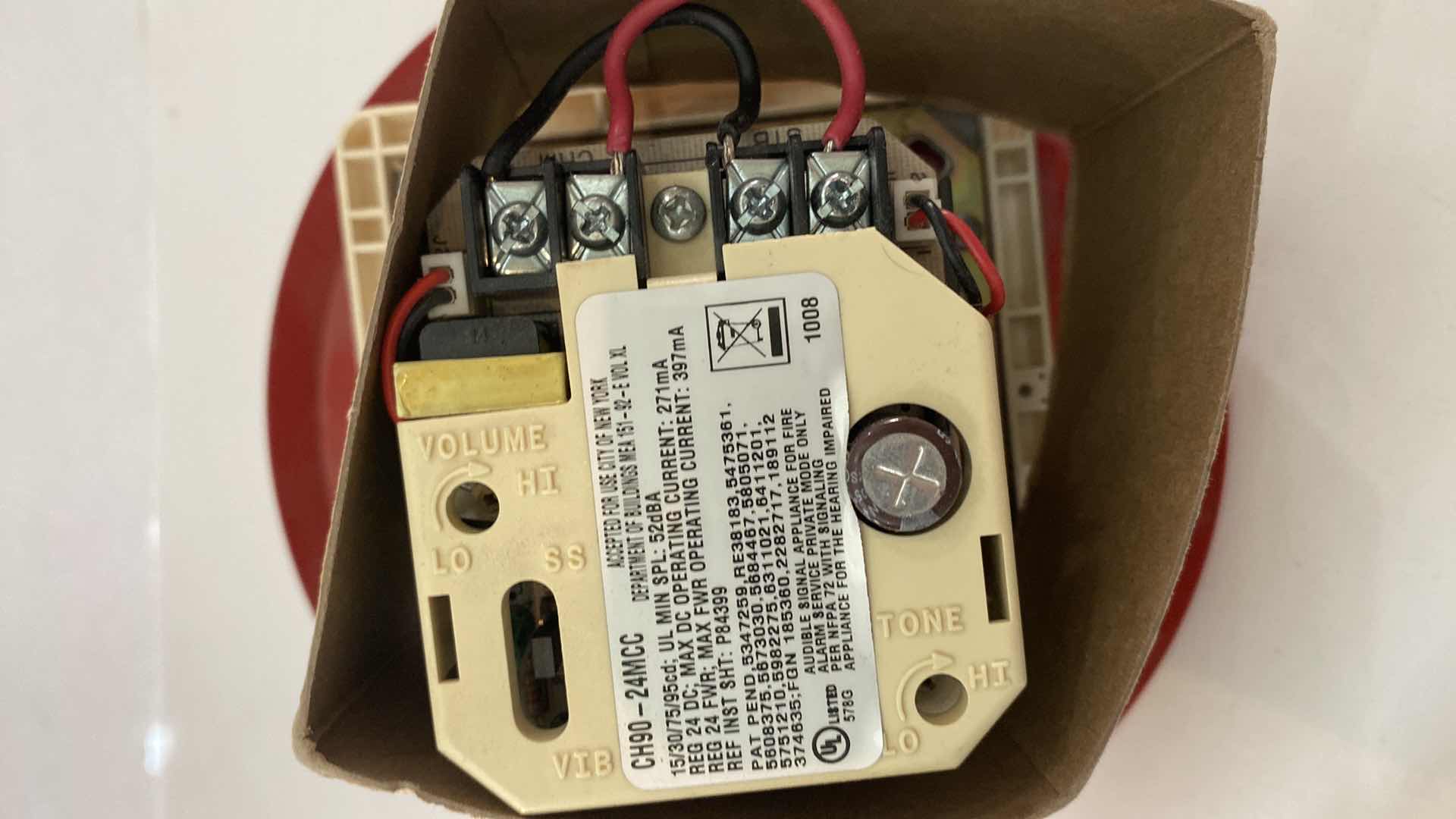 Photo 1 of NEW IN BOX EATON CH90-24MCC-FR CEILING MOUNT WHEELOCK RED CHIME STROBE $159.99 SUG. RETAIL