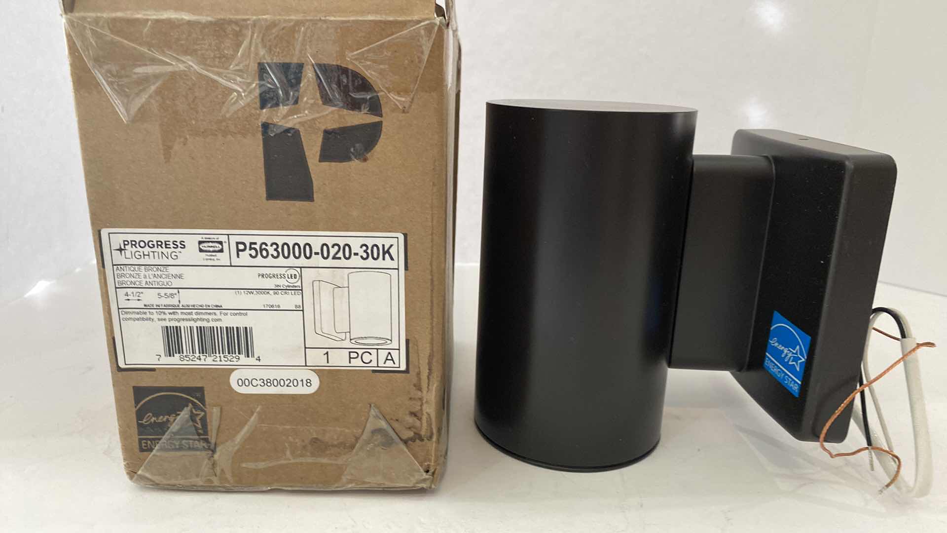 Photo 1 of NEW IN BOX PROGRESS LIGHTNING ANTIQUE BRONZE ACCENT LIGHT