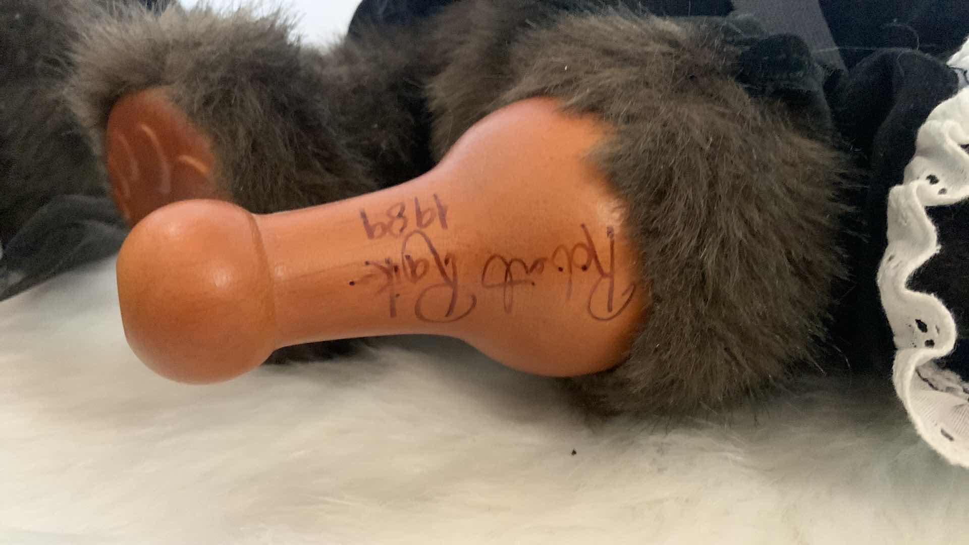 Photo 8 of PIRATES OF THE PACIFIC COLLECTIBLE WOOD BEARS WITH COA NUMBERED AND SIGNED, H13”