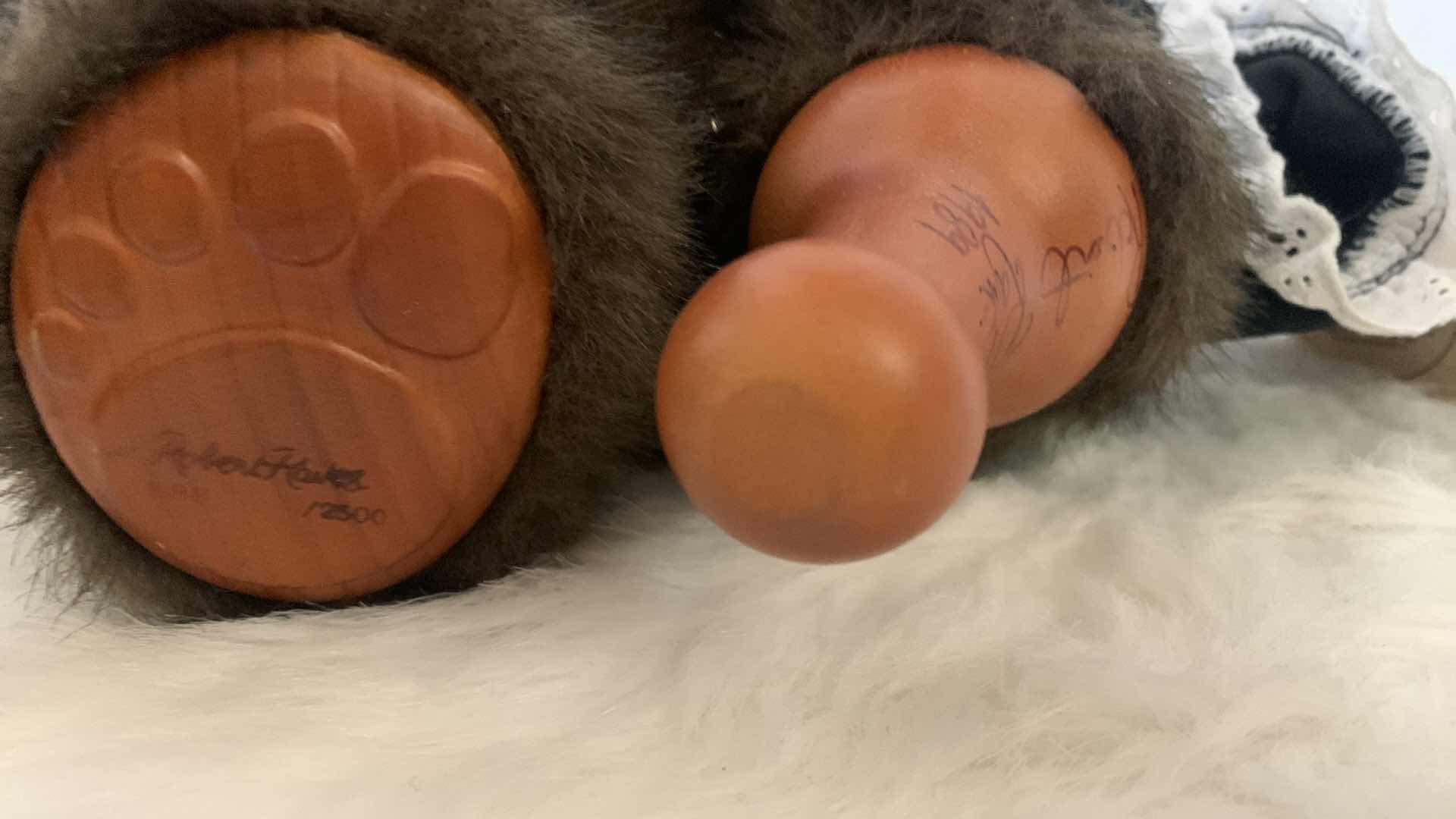 Photo 7 of PIRATES OF THE PACIFIC COLLECTIBLE WOOD BEARS WITH COA NUMBERED AND SIGNED, H13”