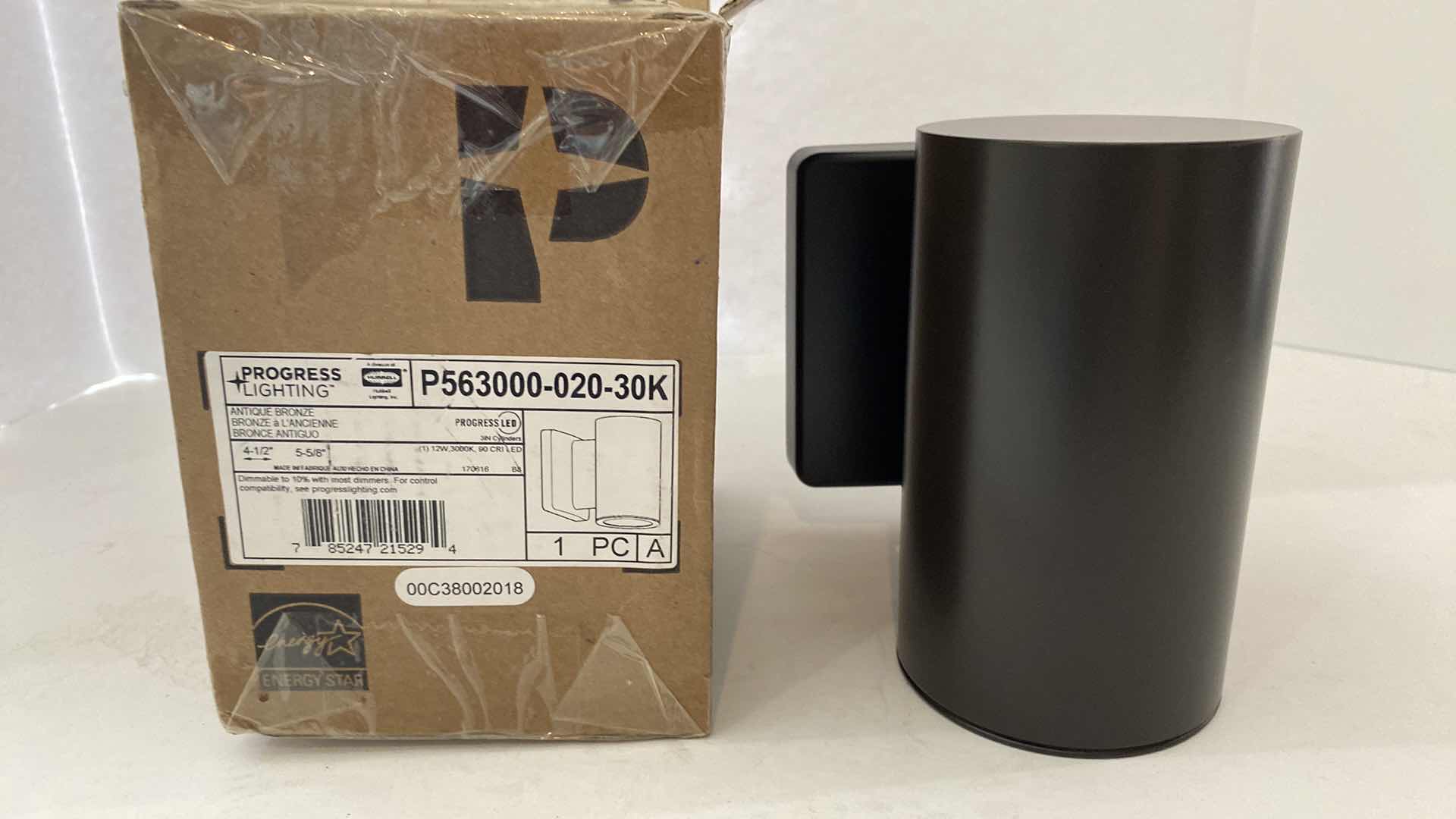 Photo 1 of NEW IN BOX PROGRESS LIGHTNING ANTIQUE BRONZE ACCENT LIGHT